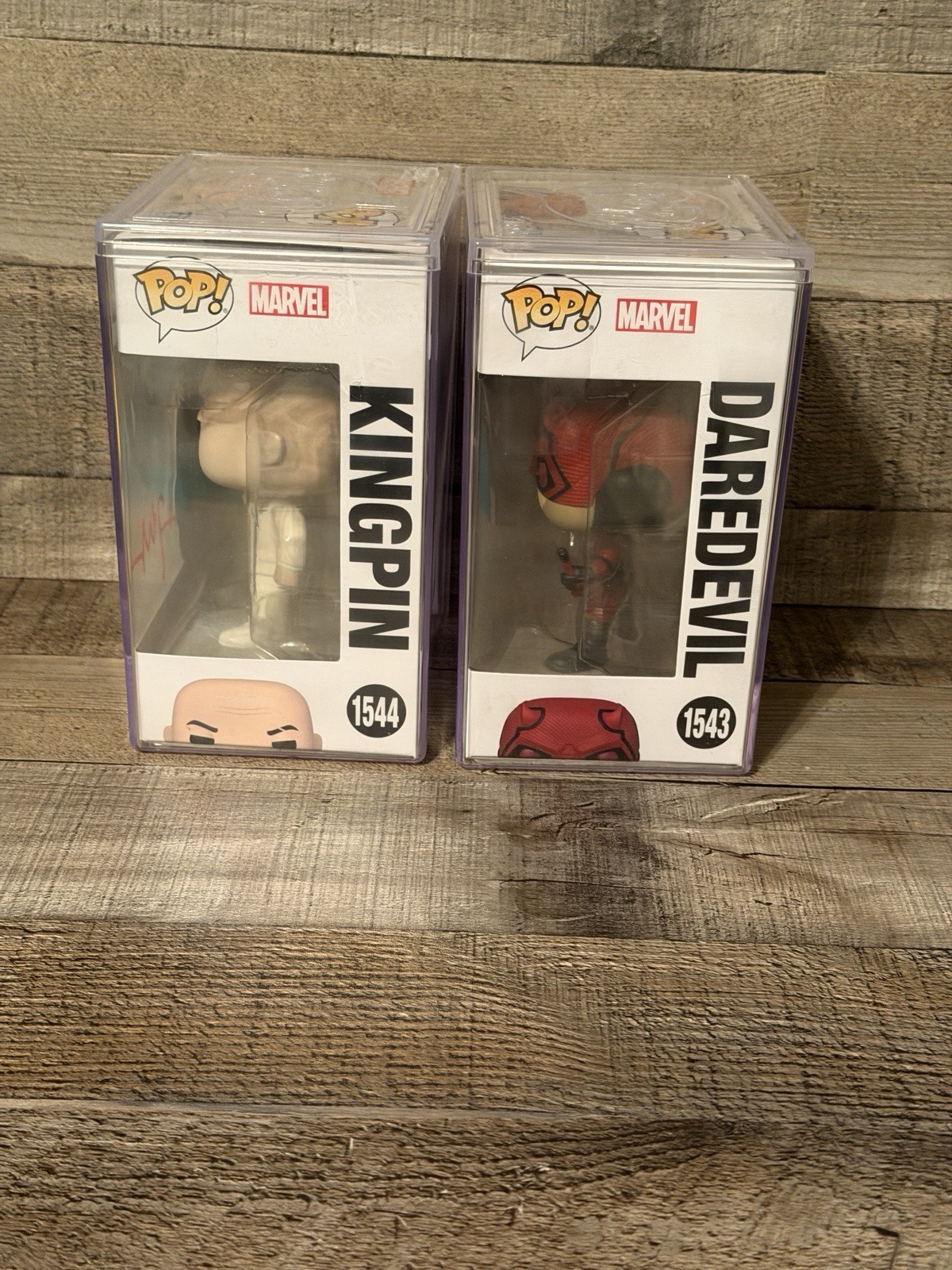Signed Kingpin 1544 & Daredevil 1543 Funkos! Vincent D&rsquo;Onofrio & Charlie Cox
