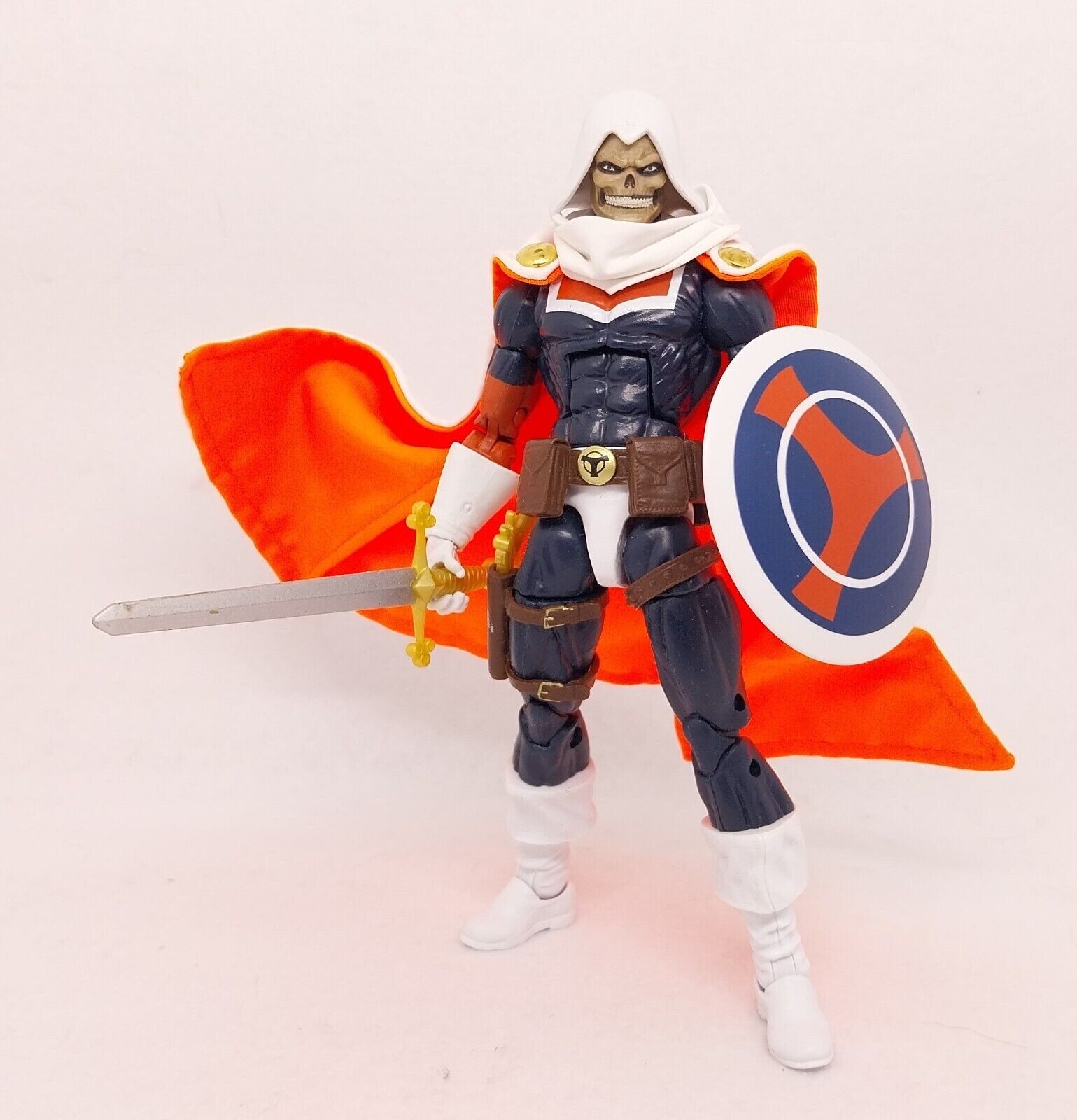 SU-C-TM: CUSTOM WIRED CAPE FOR MARVEL LEGENDS COMIC TASKMASTER ACTION FIGURE