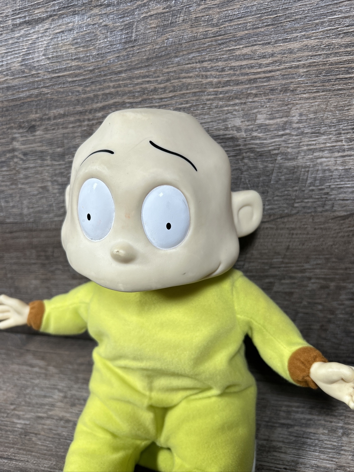 Vintage 1998 Mattel Rugrats Crying Dil Pickles Green Pajamas Plush Plastic Doll