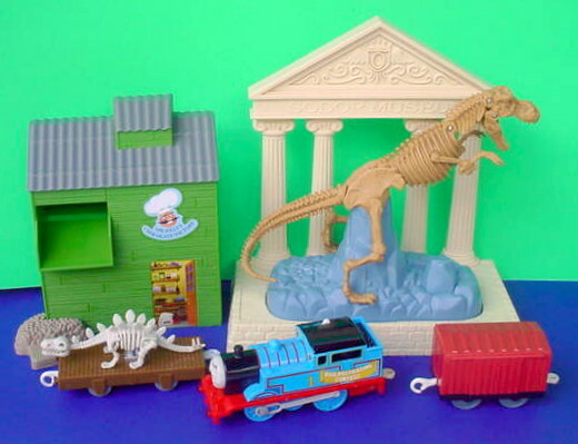 Motorized Thomas Train HUGE Layout LOT Trackmaster + Sodor Museum Dinosaur