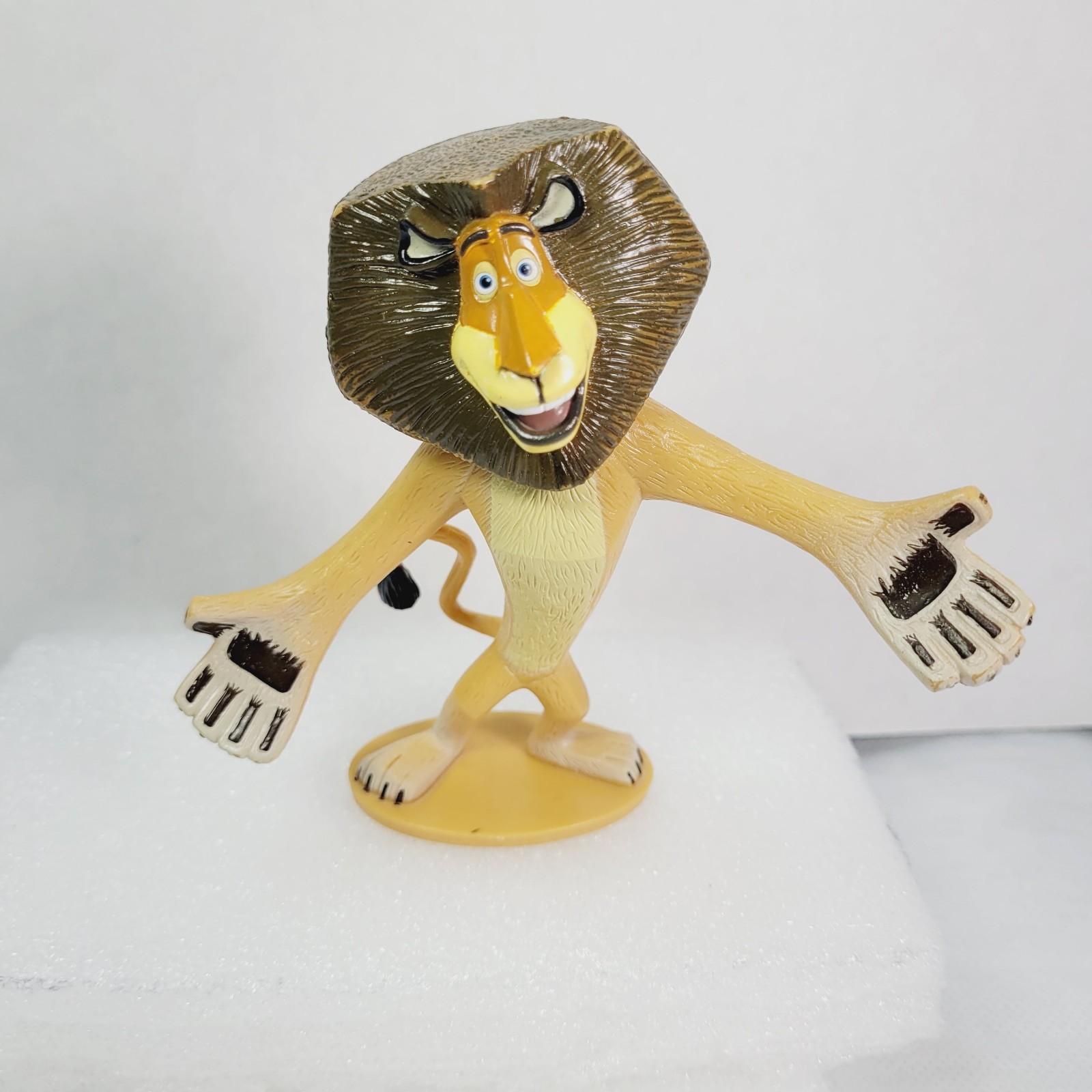 DREAMWORKS MADAGASCAR VINTAGE 2004 ALEX THE LION 4.5 » PLASTIC ACTION FIGURE