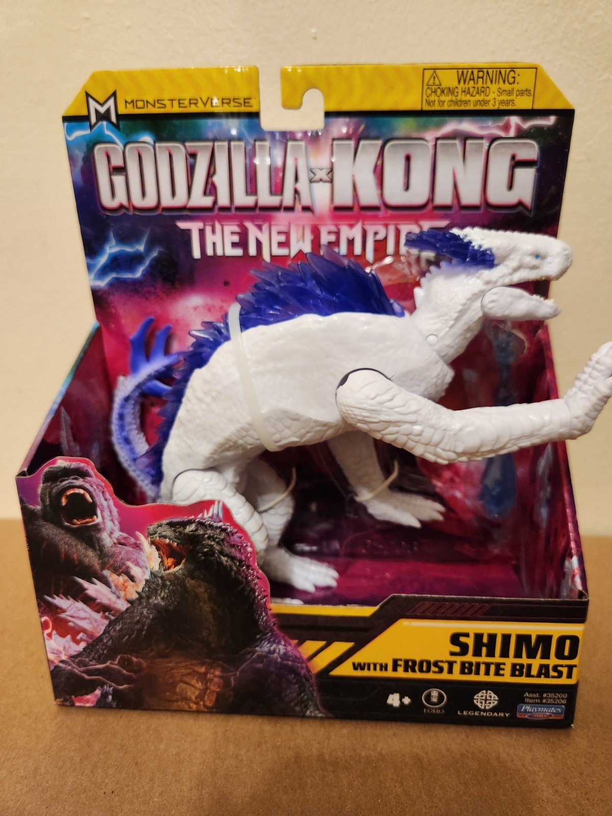 Godzilla x Kong The New Empire 6&Prime; Shimo Figure with Frost Bite Blast -New