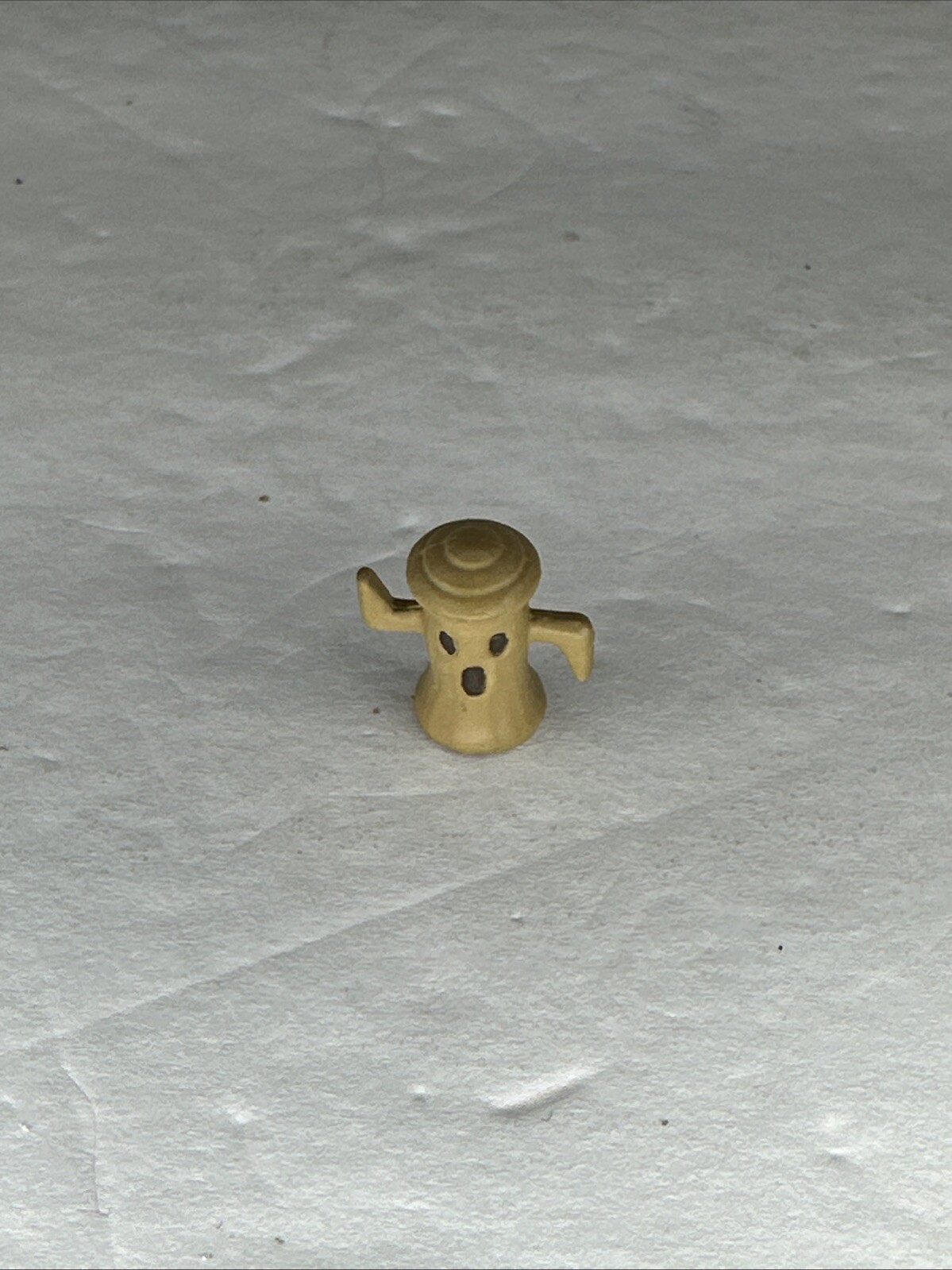 2001 Animal Crossing 0.5&Prime; 2x Gyroid Timpanoid Statue Furniture Mini Figure