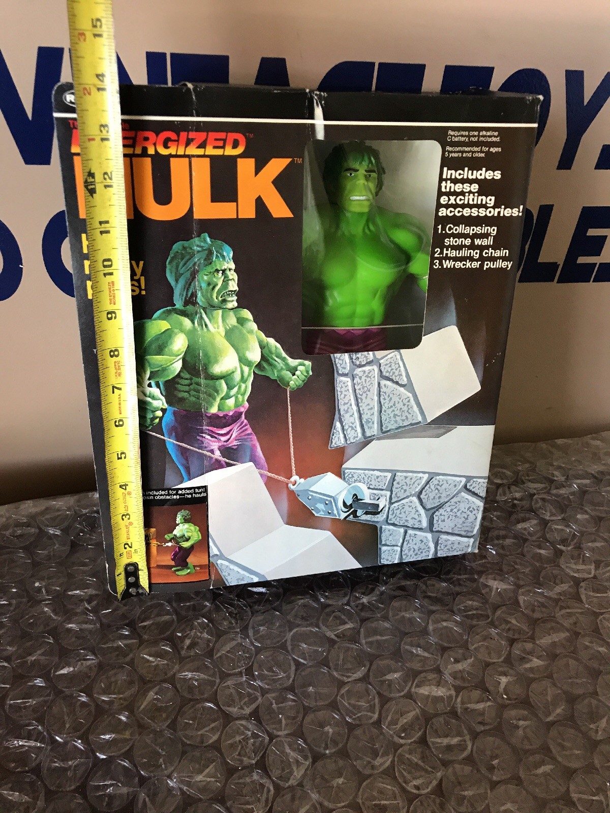 VINTAGE REMCO 1979 THE INCREDIBLE ENERGIZED HULK UNUSED Collapsing Stone Wall