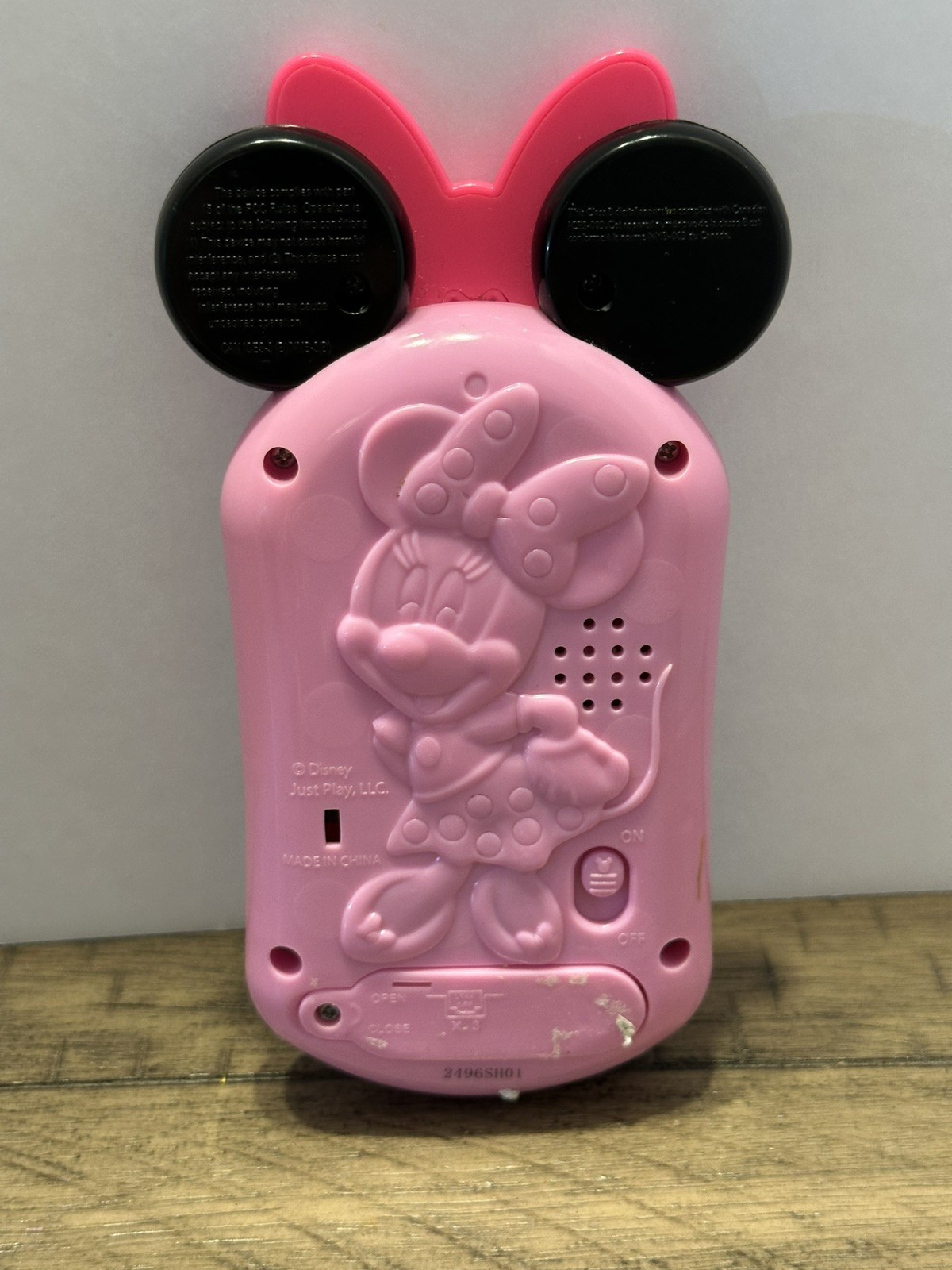 Disney Junior Minnie Bow-Tique Why Hello Pretend Play Cell Phone works as should