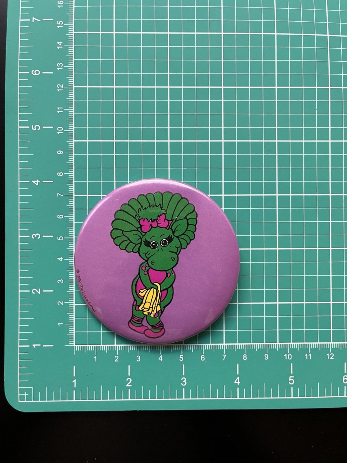 1992 BARNEY THE DINOSAUR BABY BOP PINBACK PIN LYONS GROUP BUTTON JC PENNY