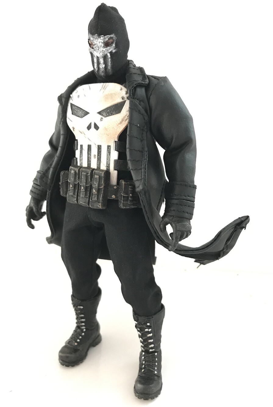 PB-LTC-FRY: Black Coat for 6&Prime; Punisher Nick Fury action figure (No Figure)