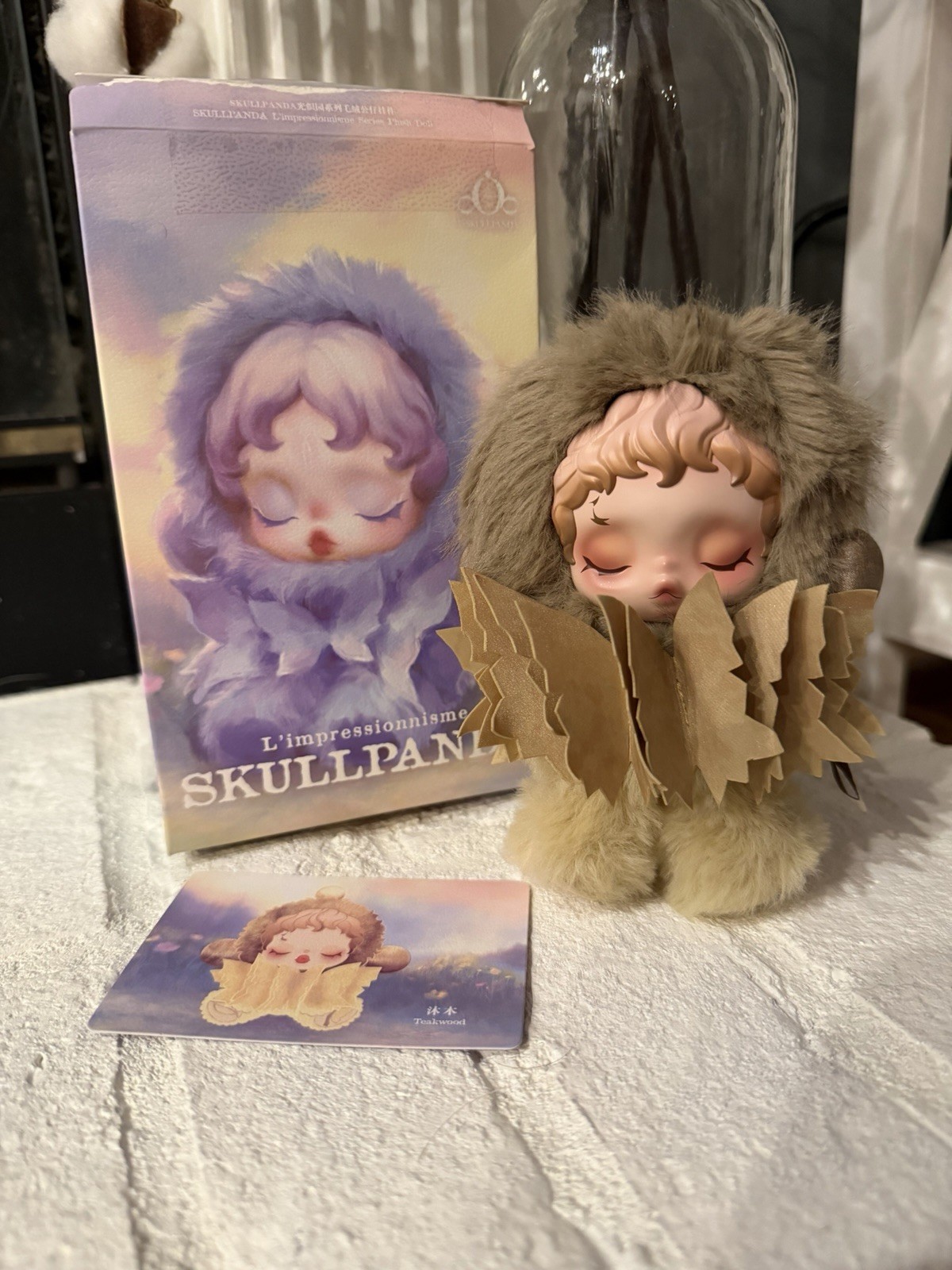 POPMART Skullpanda L&rsquo;Impressionisme Series Teakwood Plush Pendant