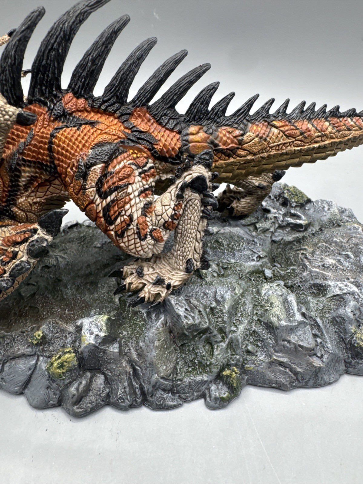 McFarlane Dragon Action Figurine Statue Dragon Hunter w Base 2007