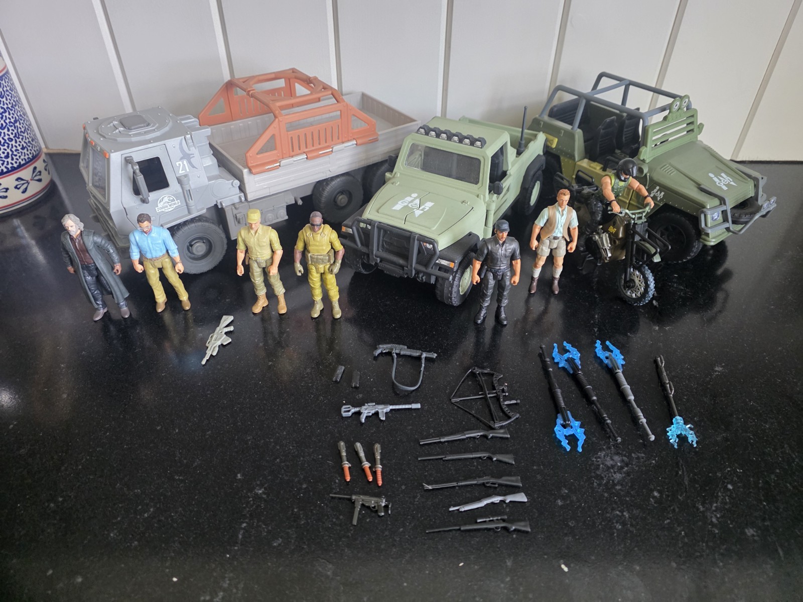 Jurassic Park Legacy Collection Human And Vehicle Lot / The Lost World