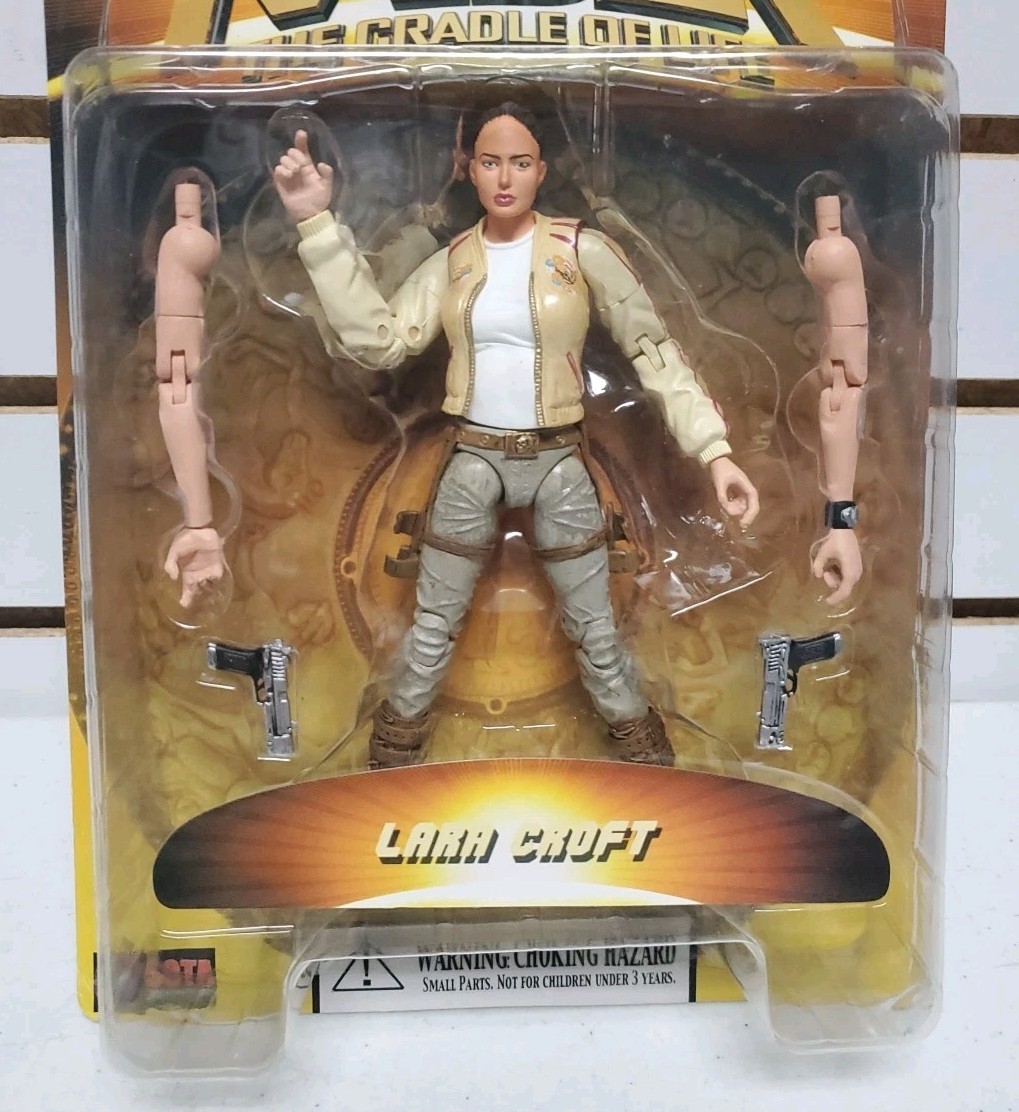 2003 Tomb Raider: The Cradle of Life – Lara Croft Action Figure – Brand New