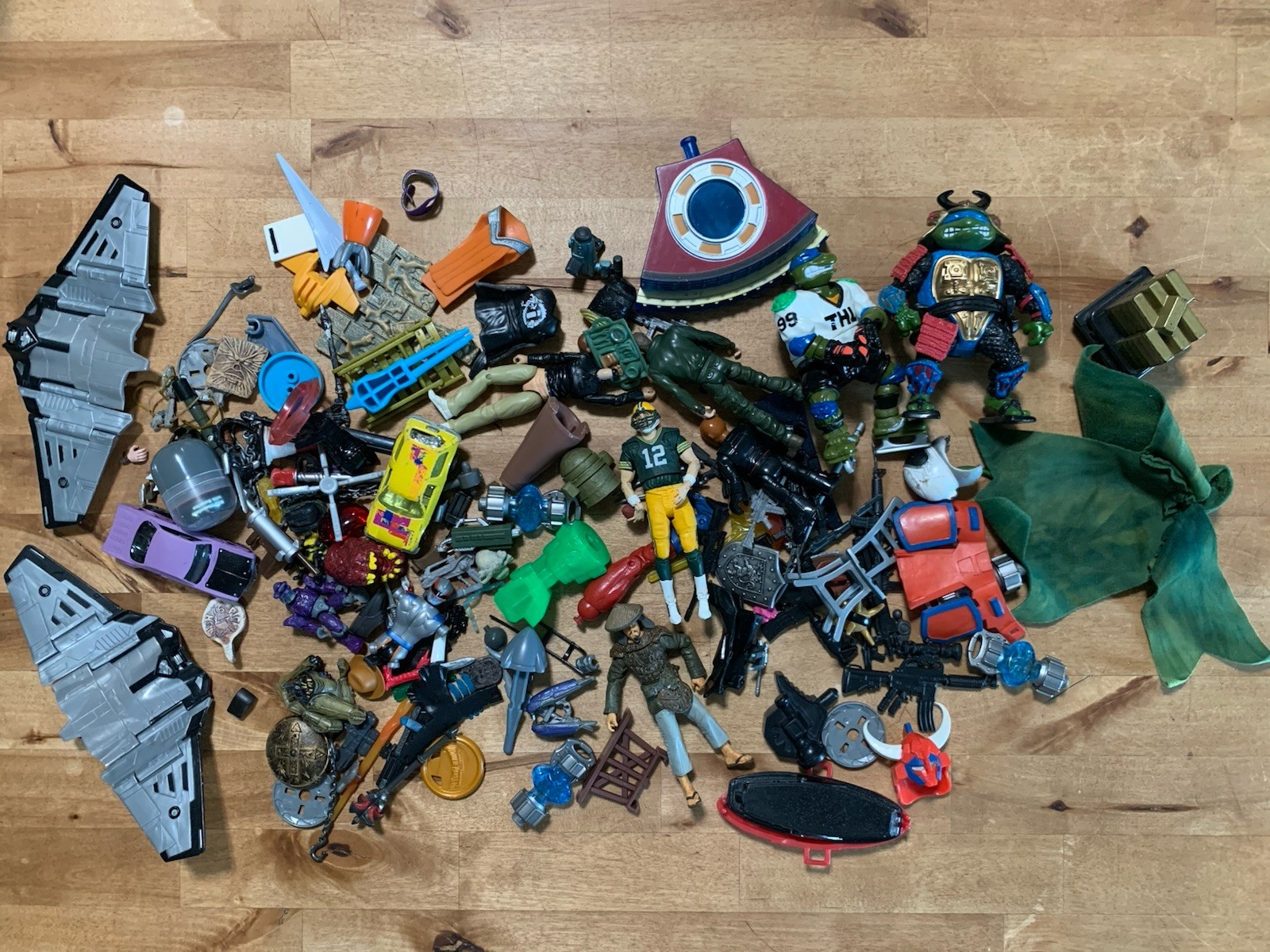 Star Wars Random Military Comic Weapons Parts Pieces Accessories Over 5 Pounds