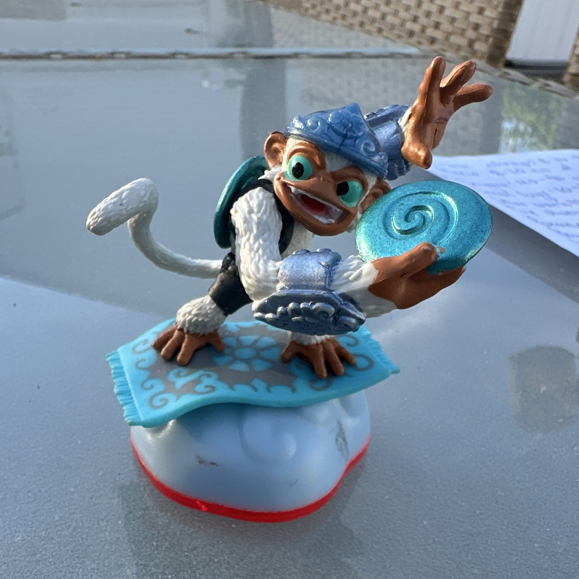 Skylanders Stink Monkey Monkey Figure w/ Base – Blue/White/Brown
