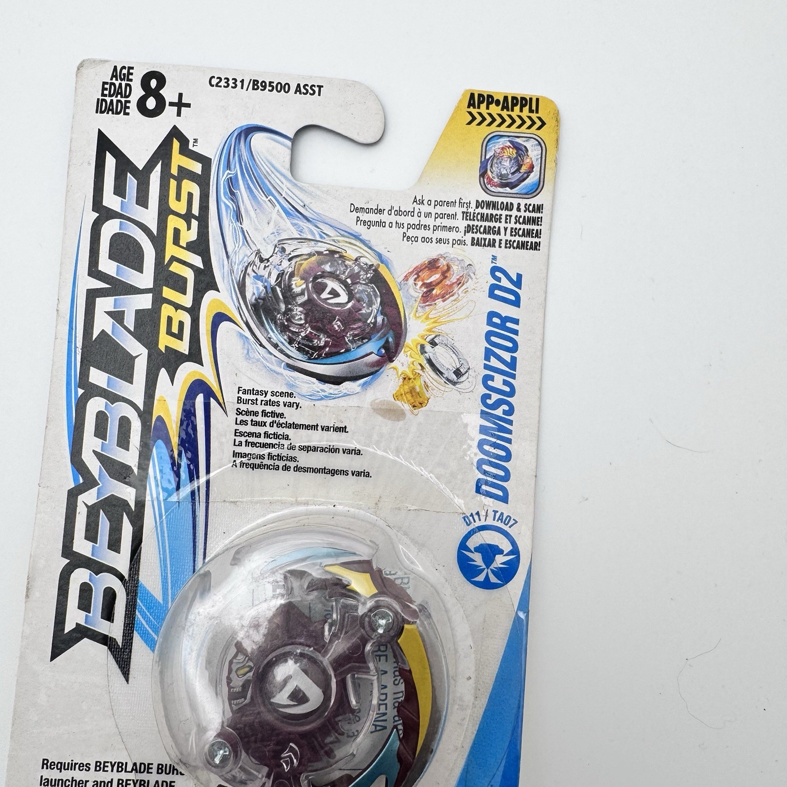 Beyblade Burst Doomscizor D2 Single Spinning Top by Hasbro Attack Type New