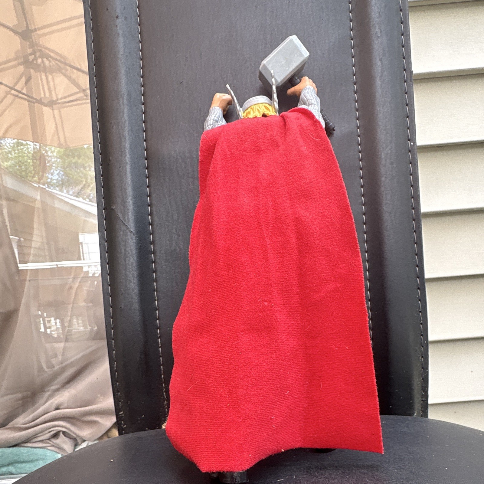 Marvel Thor Action Figure with Hammer & Red Cape, Plastic/Fabric, Black/Red
