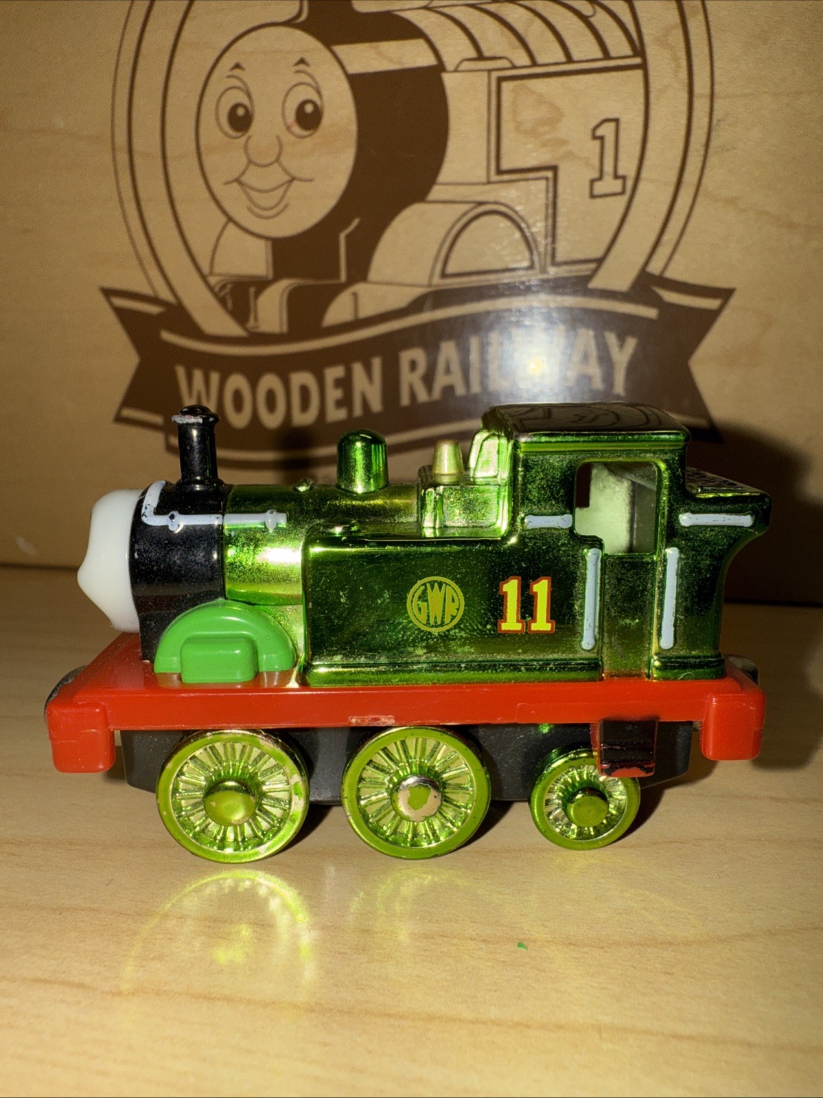 METALLIC OLIVER ! THOMAS FRIENDS TRAIN Diecast TAKE N PLAY ALONG SHINY LIMITED