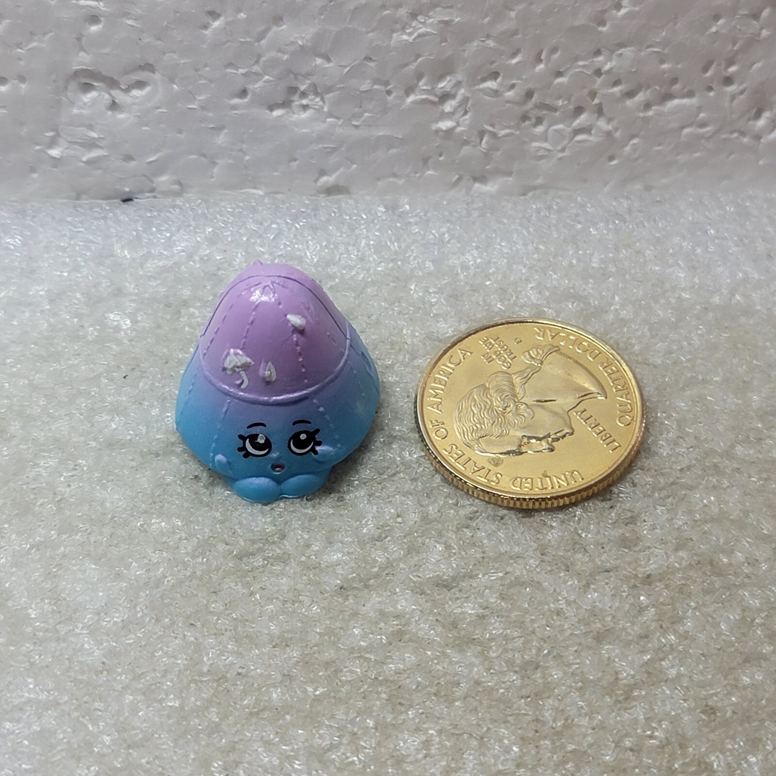 Shopkins Figures Season 3 Exclusive Ombre Purple Taylor Rayne #FS-031