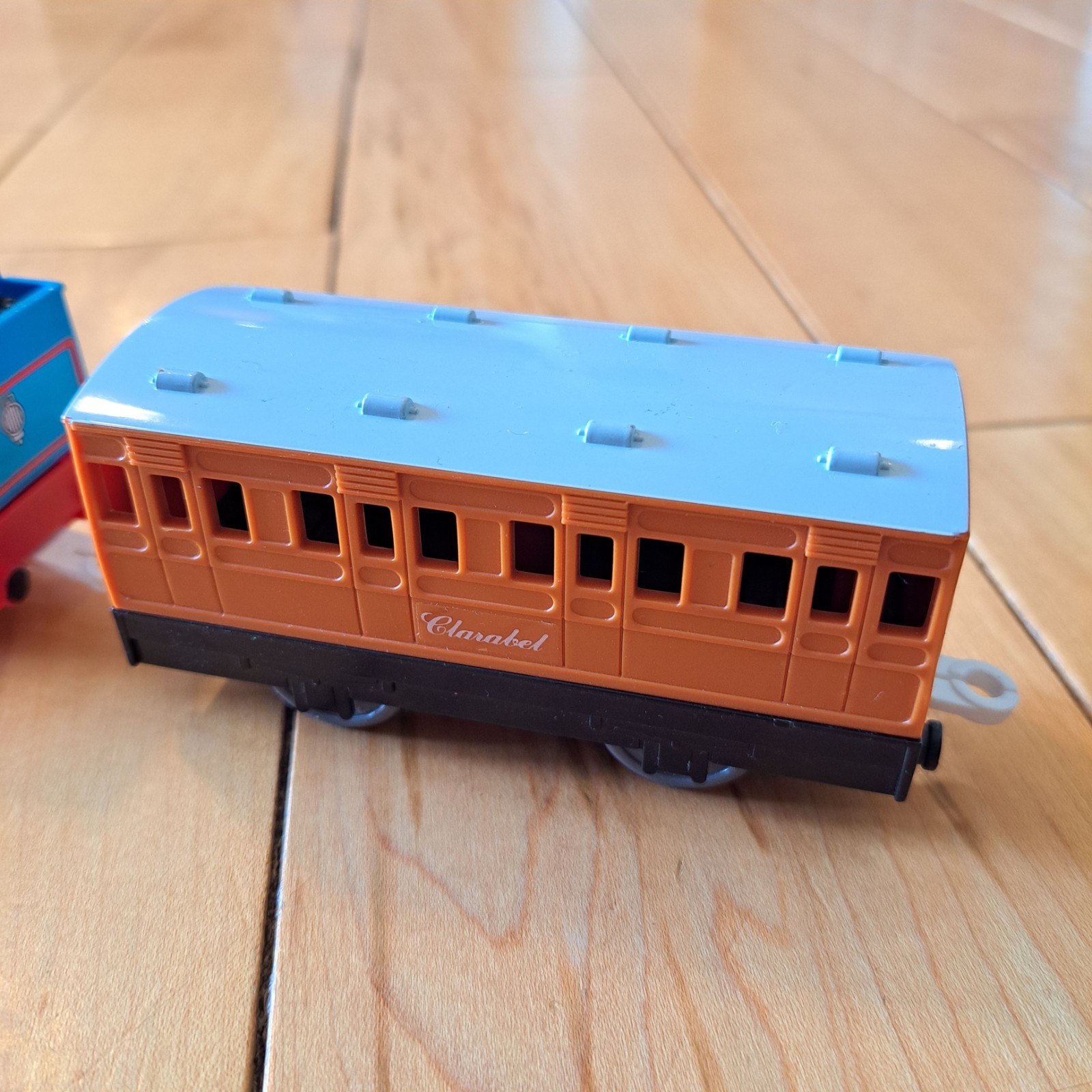 TOMY THOMAS W/ CLARABEL! Thomas Train Motorized Trackmaster