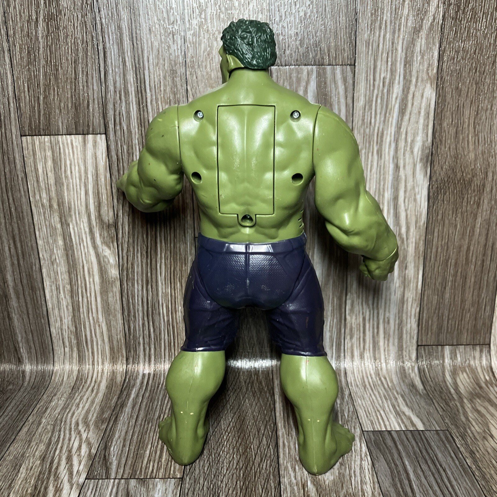 Incredible Hulk Talking 12&Prime; Action Figure 2015 Marvel Avengers Hasbro