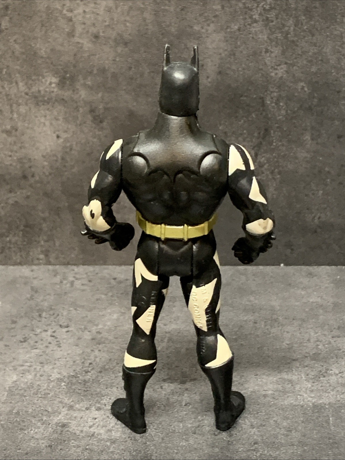Air Attack BATMAN 1990 Batman Returns 4.5 in Kenner Action Figure DC Comics READ