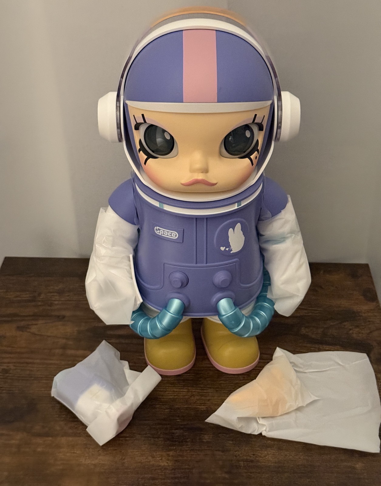 POP MART Mega Space Molly 400% Daisy Duck Open Box