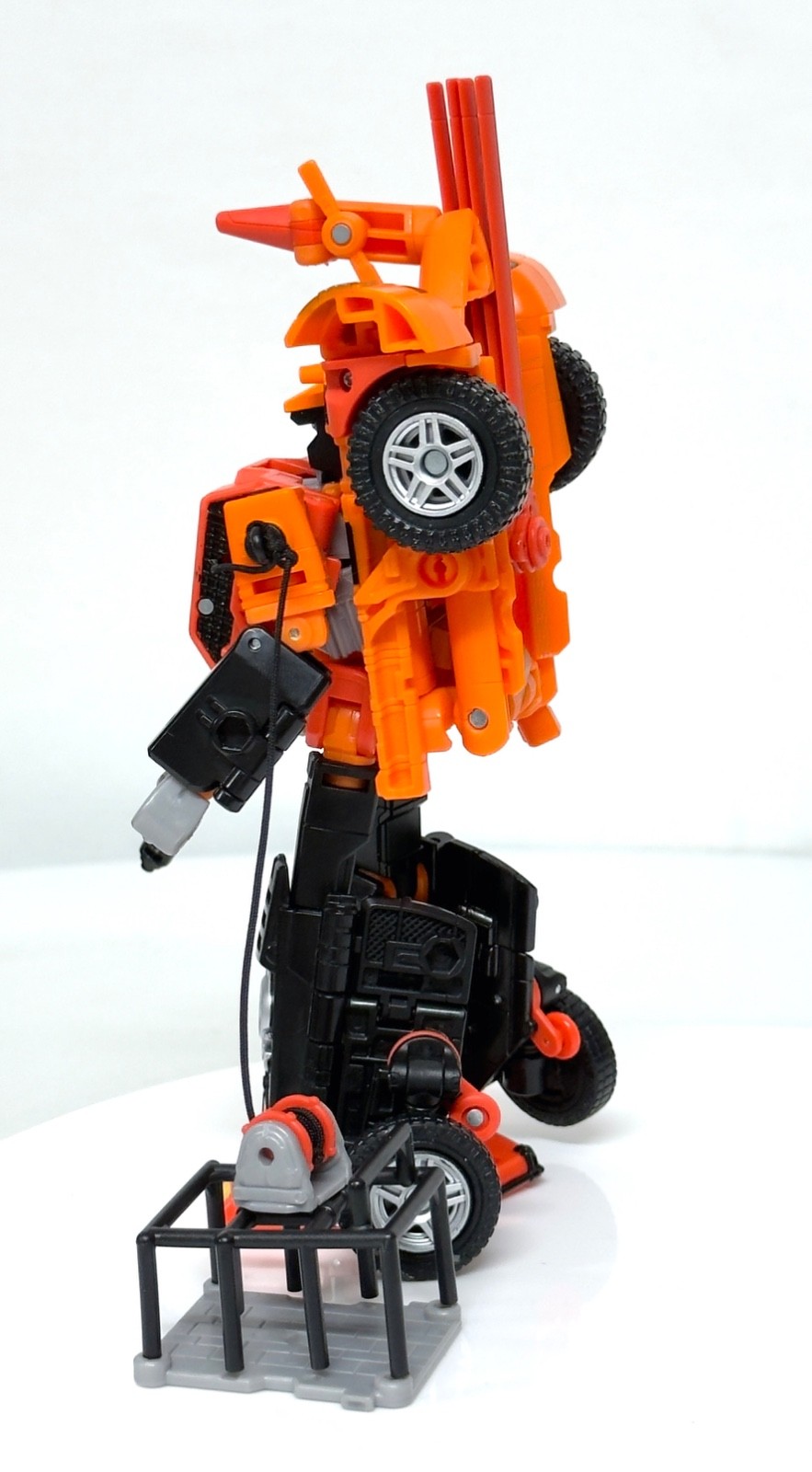 Transformers – Legacy – Leader Class – SANDSTORM – Missing Small Accessory