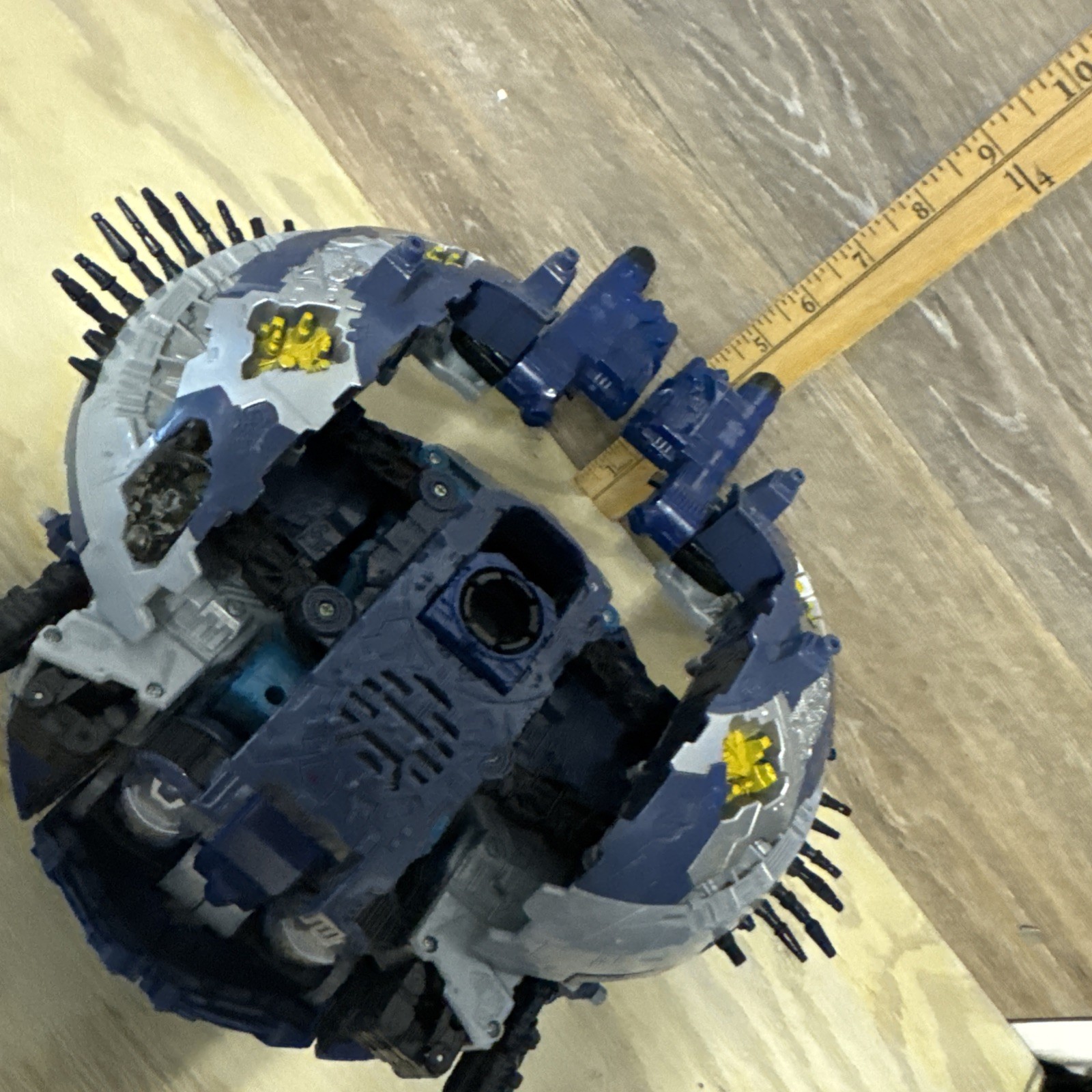 Transformers Supreme Class Cybertron Primus Unicron Planet Hasbro 2005 NO Key C1