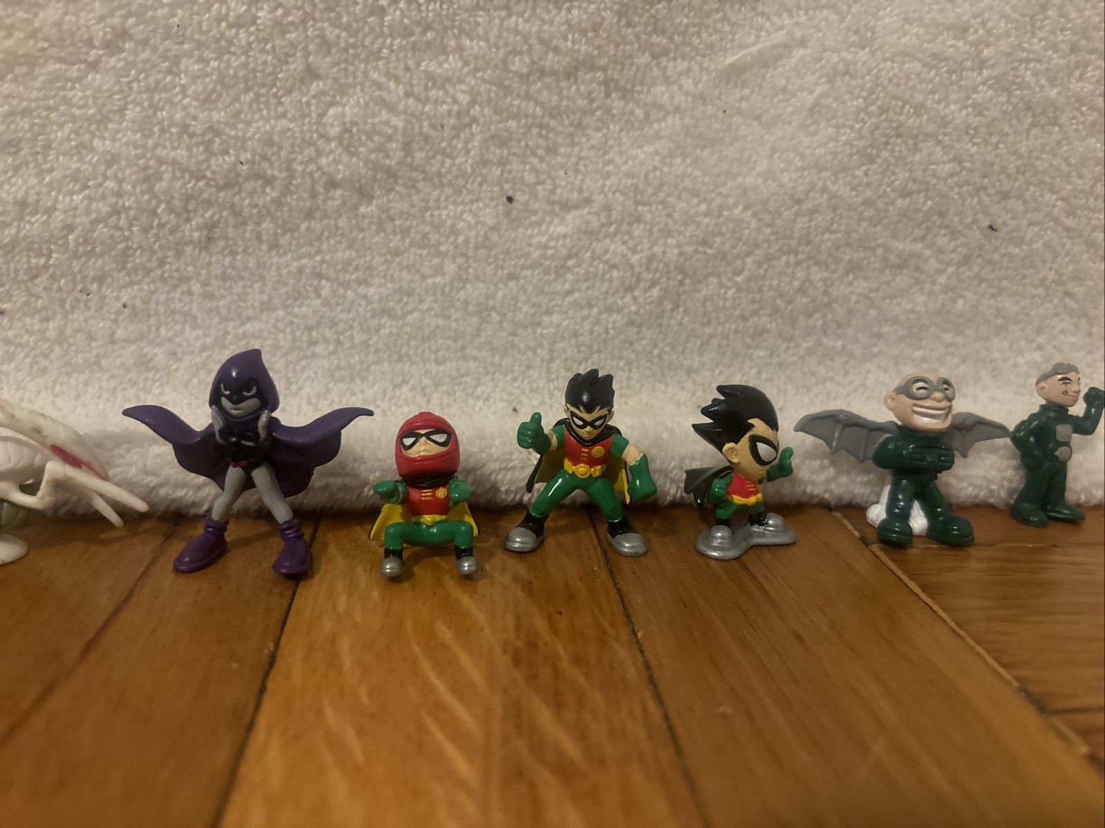 VTG Vinyl Go Mini Figures Teen Titans 1.5&Prime; Lot Of 22 Total Figures Y2K FREE SHIP