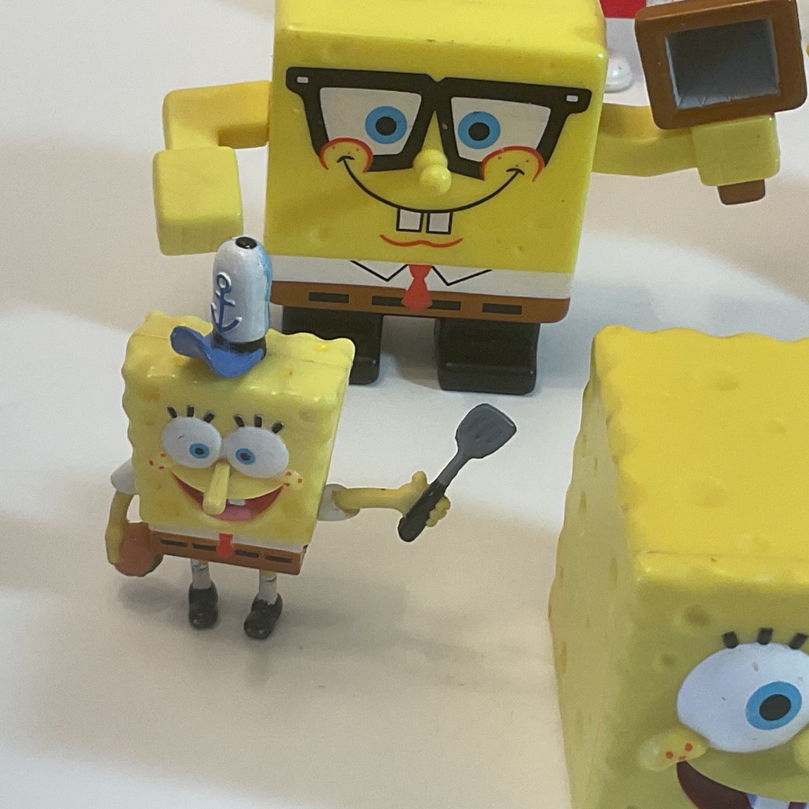 Nickelodeon SpongeBob SquarePants Figures Viacom Burger King Lot of 8