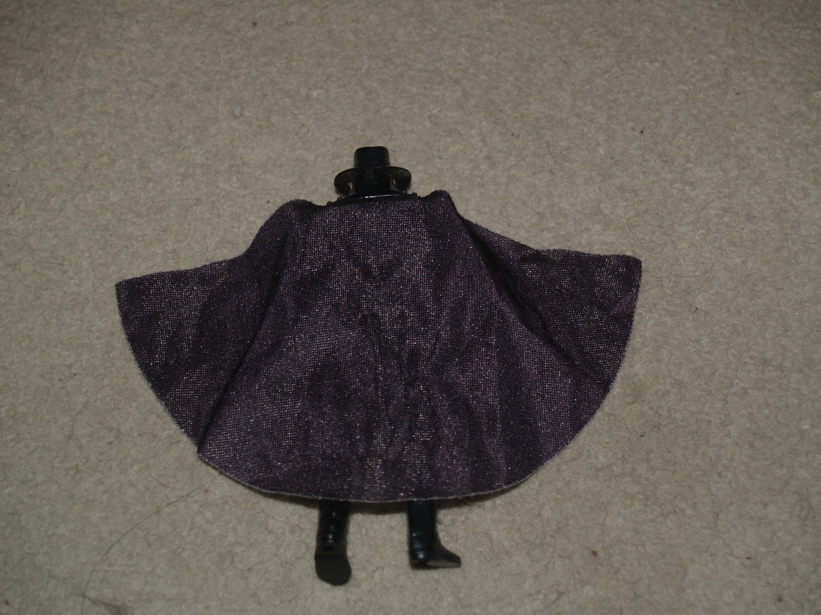 The Shadow Transforming Lamont Cranston Snap On Armor & Cape Figure 1994 Kenner