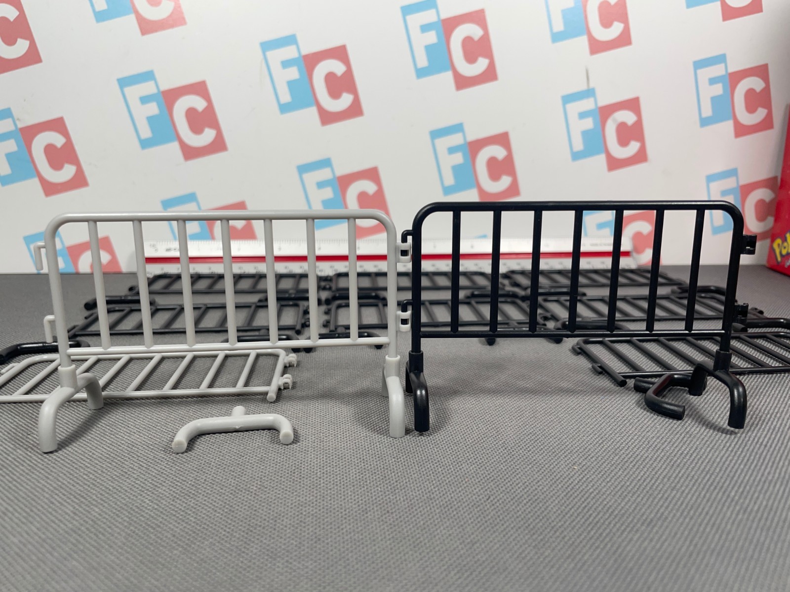 FC Retro Classic Wrestle-Something Wrestlers 4.5 Inch Scale Guard Rails Black 10