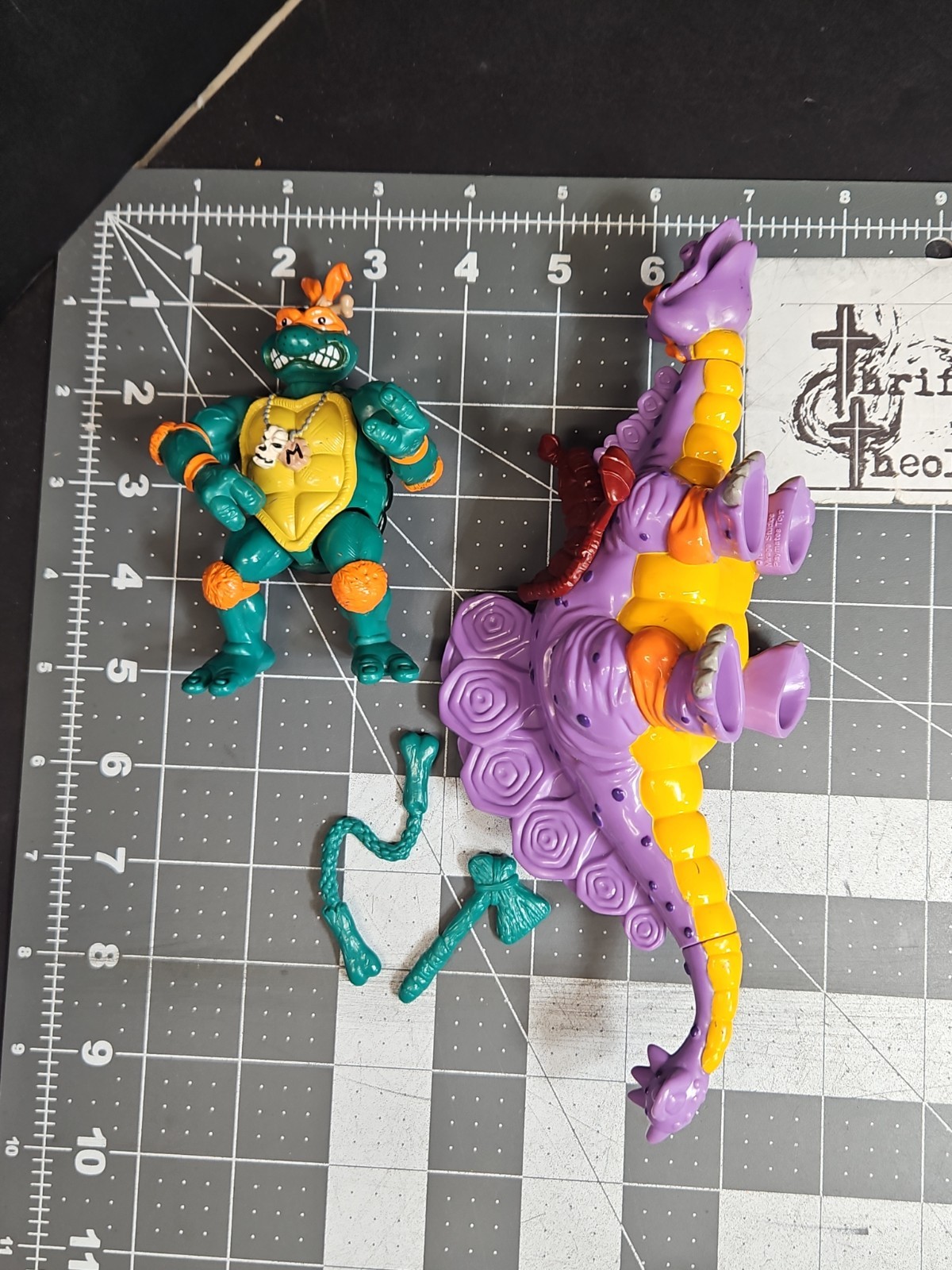 TMNT Ninja Turtles Cave Turtle Mike & Silly Stegosaurus 1993 Near Complete GUC