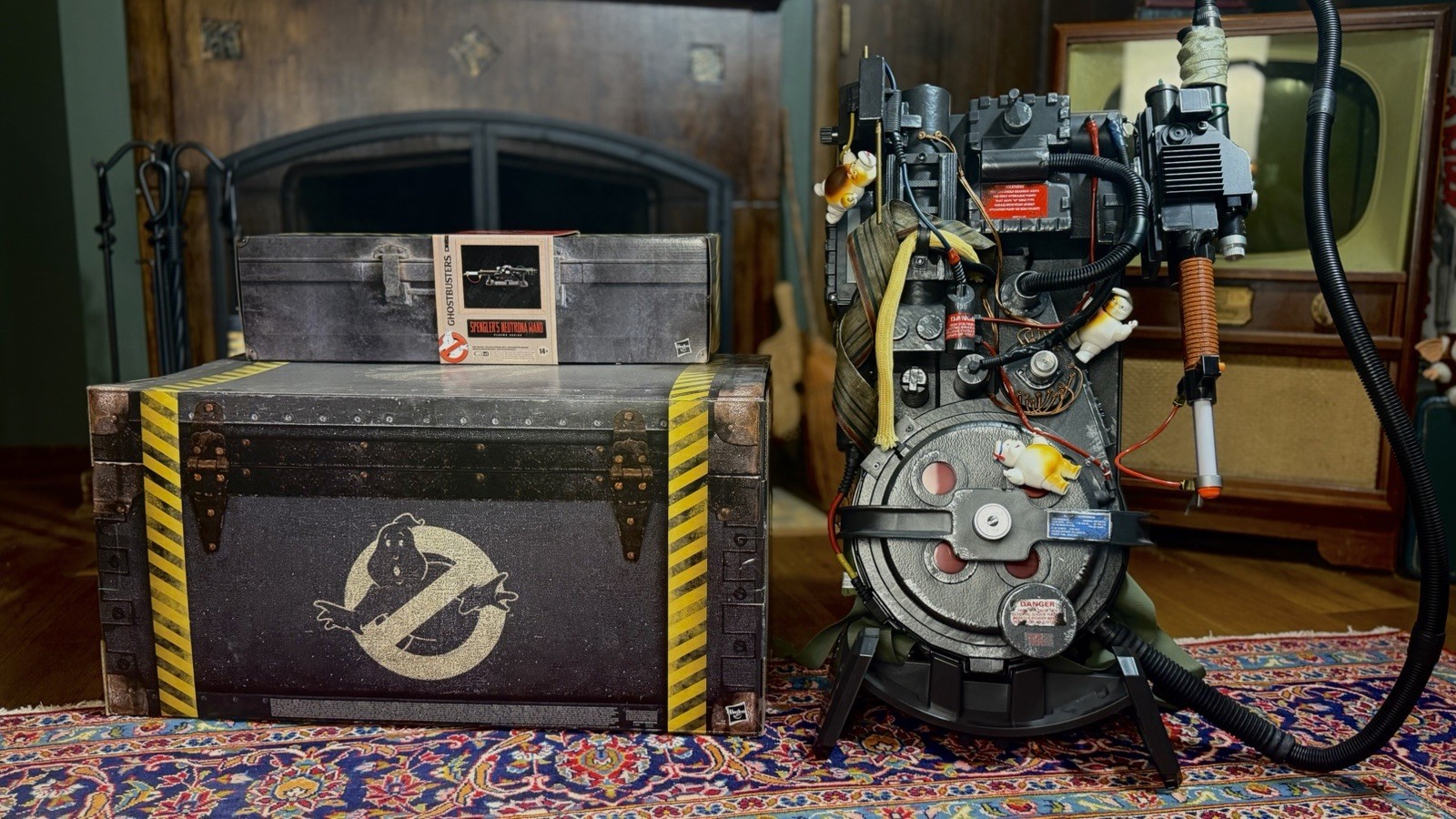 Ghostbusters Plasma Series Spengler’s Proton Pack And Wand. All items Unlocked!!