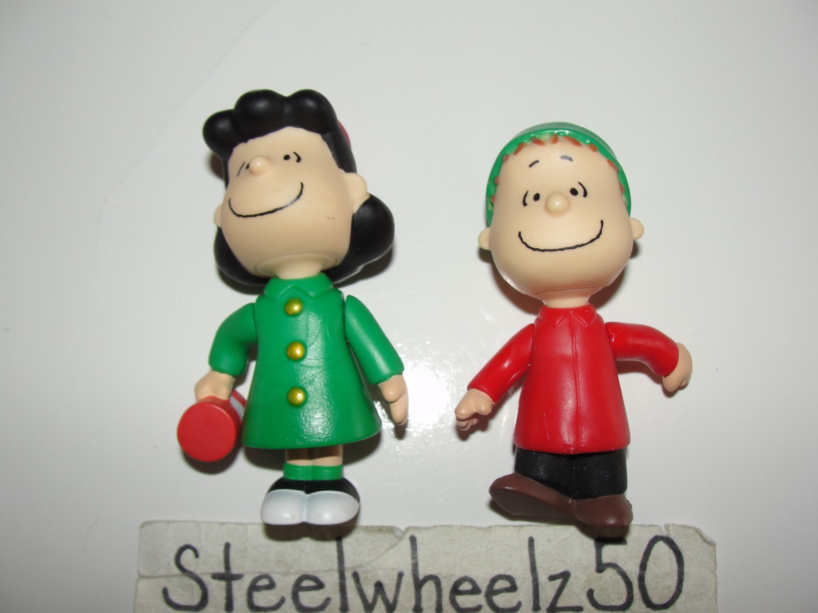 Peanuts Gang Lucy & Linus Christmas Figure Lot Forever Fun 2012 3&Prime; Jointed Give