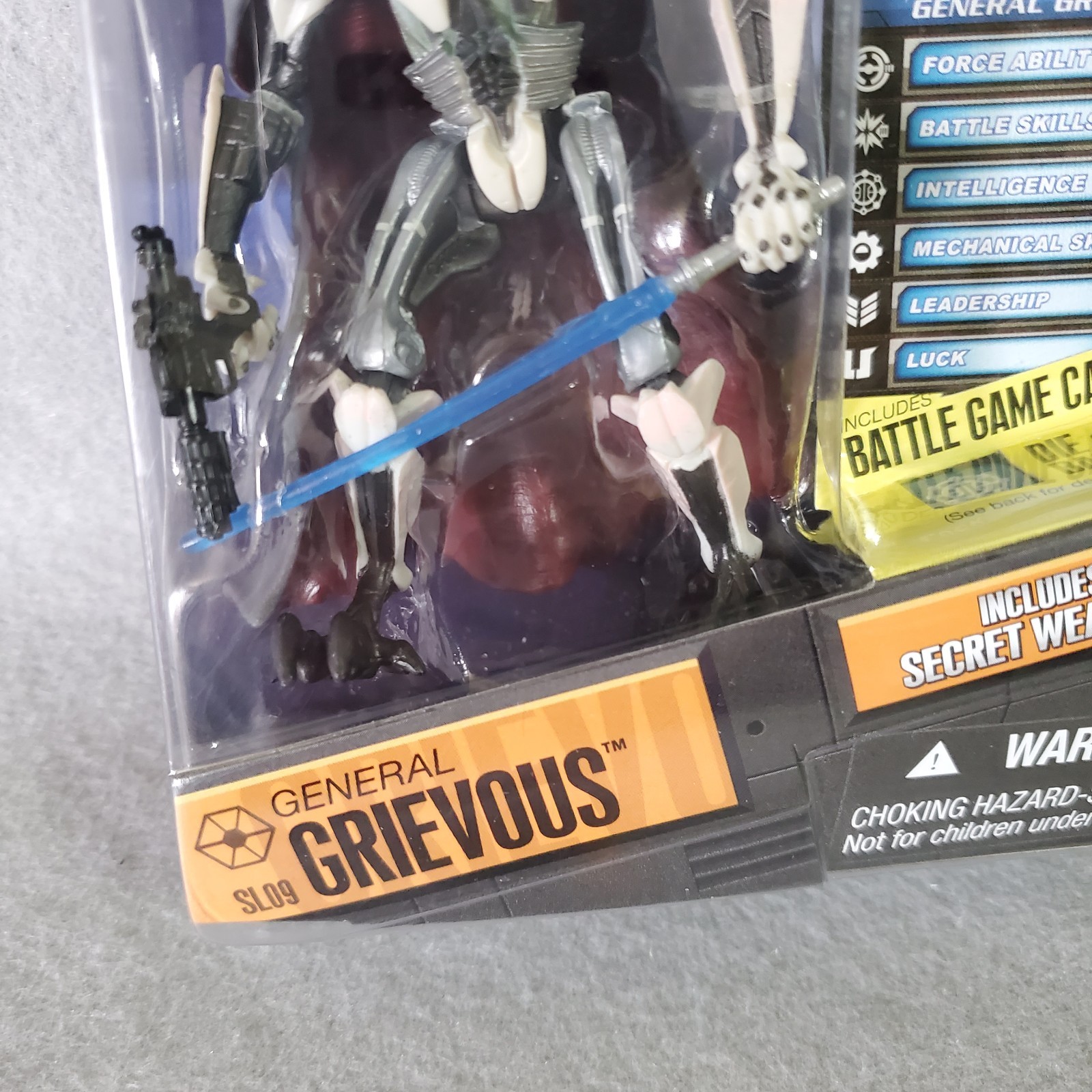Star Wars Saga Legends General Grievous Figure Secret Weapons & Battle Card 2010