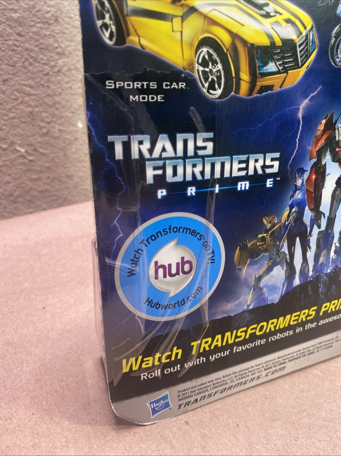 Transformers Prime First Edition Deluxe Class Autobot Bumblebee New