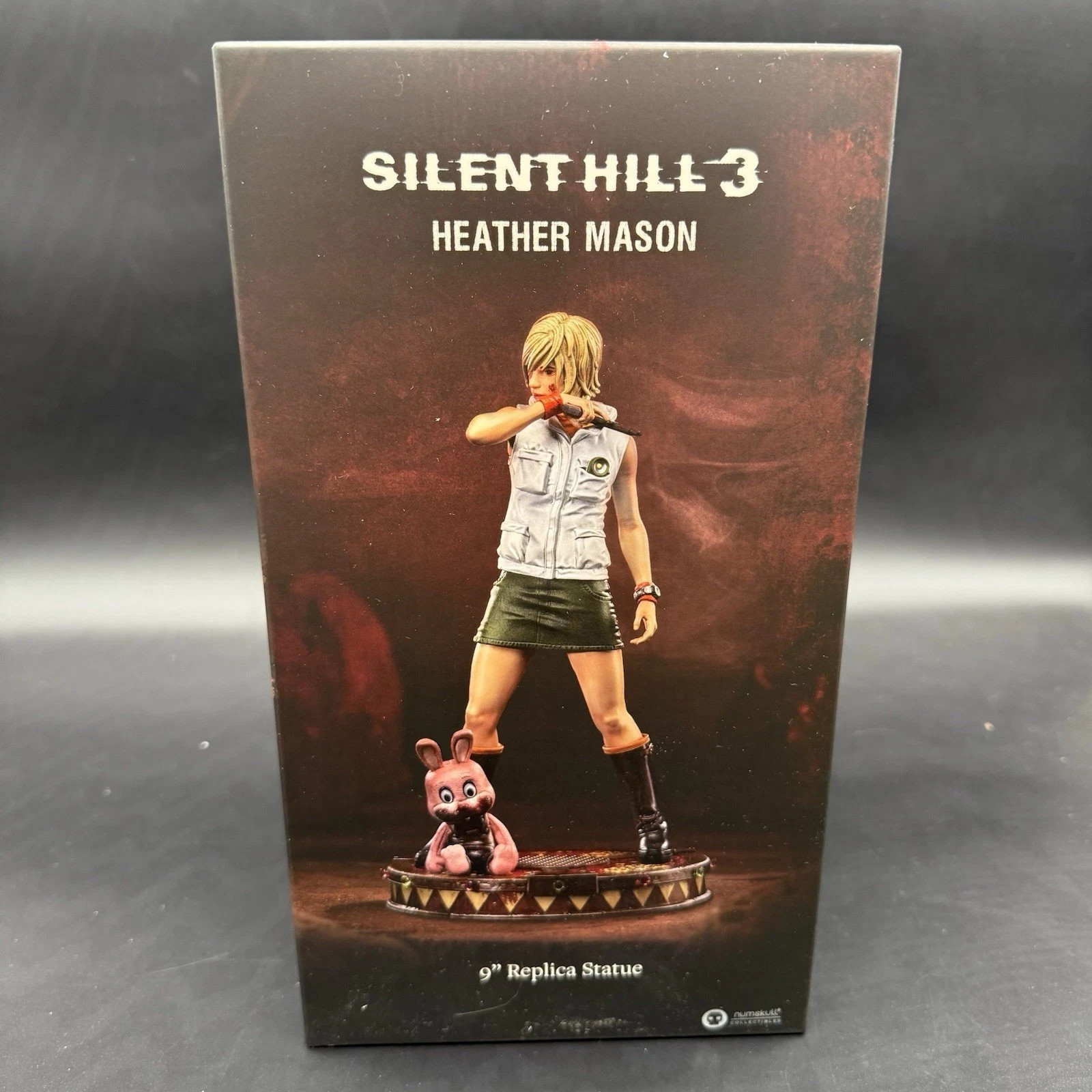 Silent Hill 3 Heather Mason Figure Statue 10 » Robbie the Rabbit Official Konami