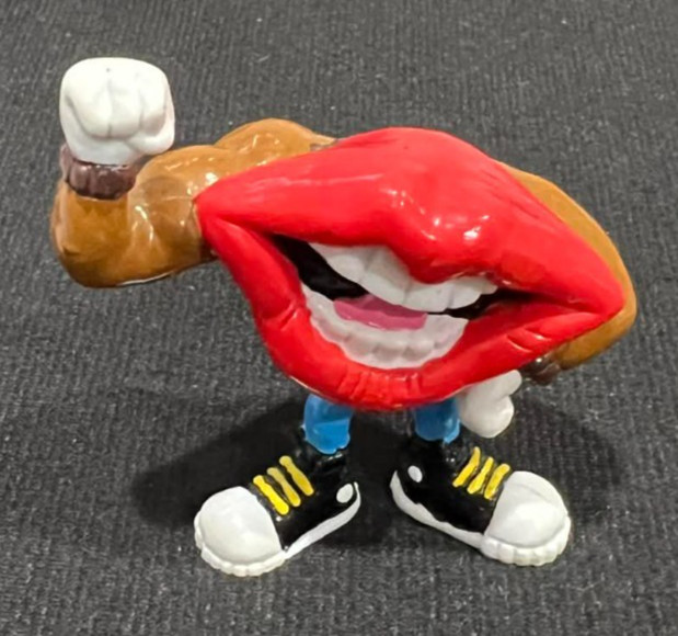 Vintage TANG Big Lips Applause General Foods Lance Brown Shirt PVC 2&Prime; Figure