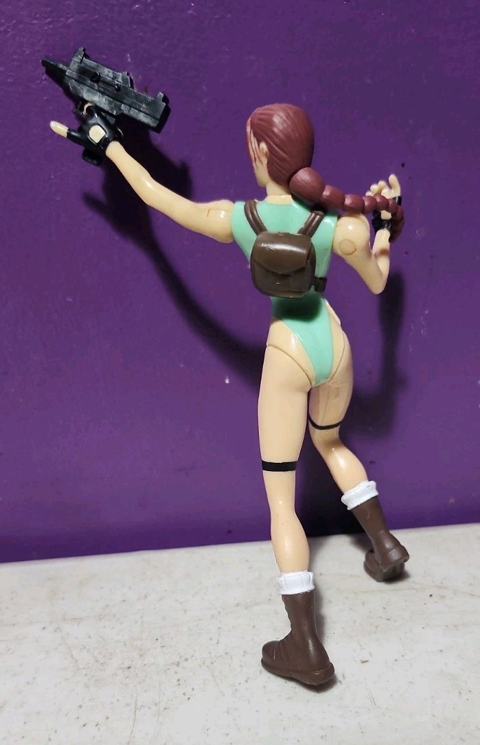 1997 ToyBiz Eidos The Tomb Raider Lara Croft Action Figure Loose