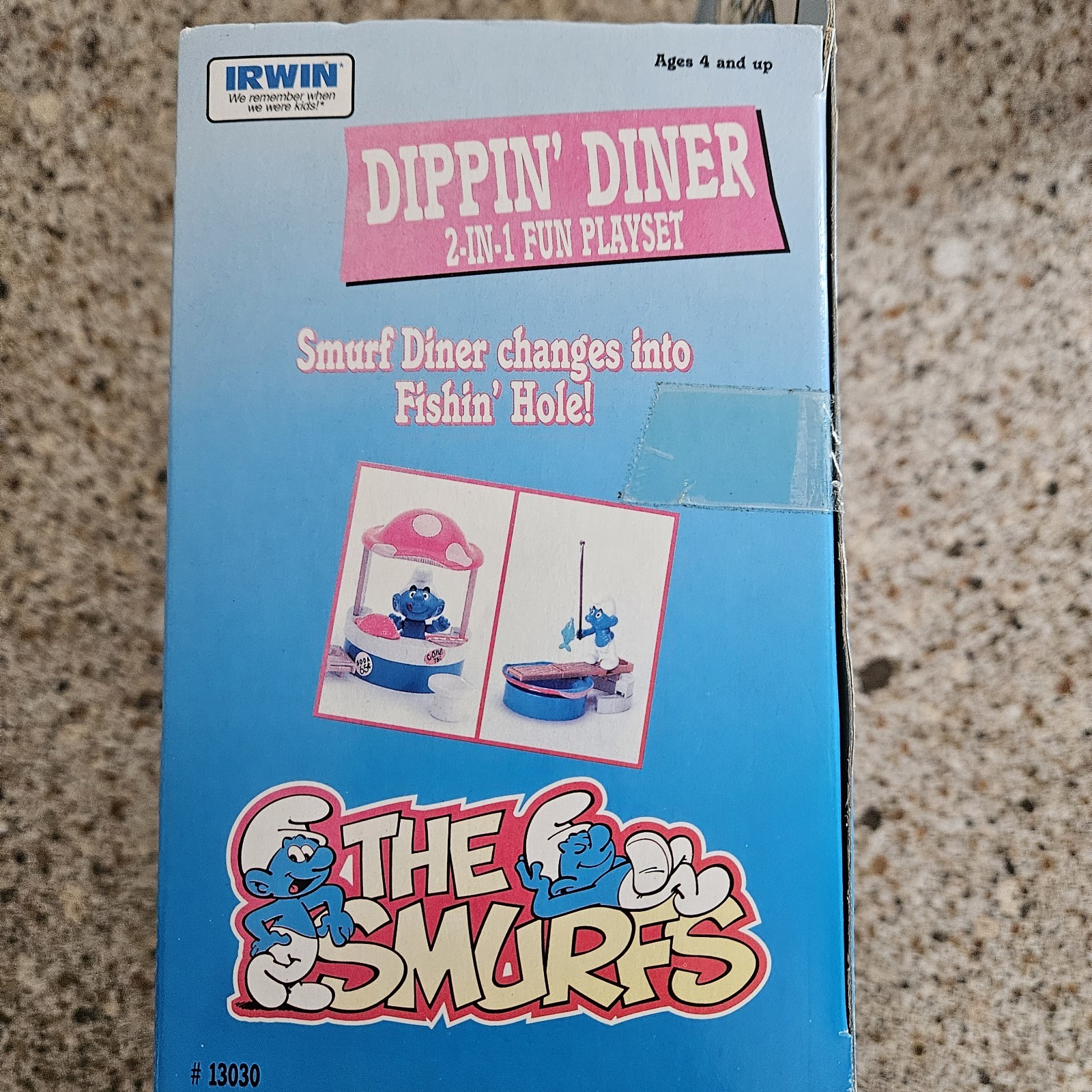 NRFB NEW Irwin Peyo Smurfs Dippin&rsquo; Diner 2-In-1 Fun Playset Smurf Diner VTG 1996
