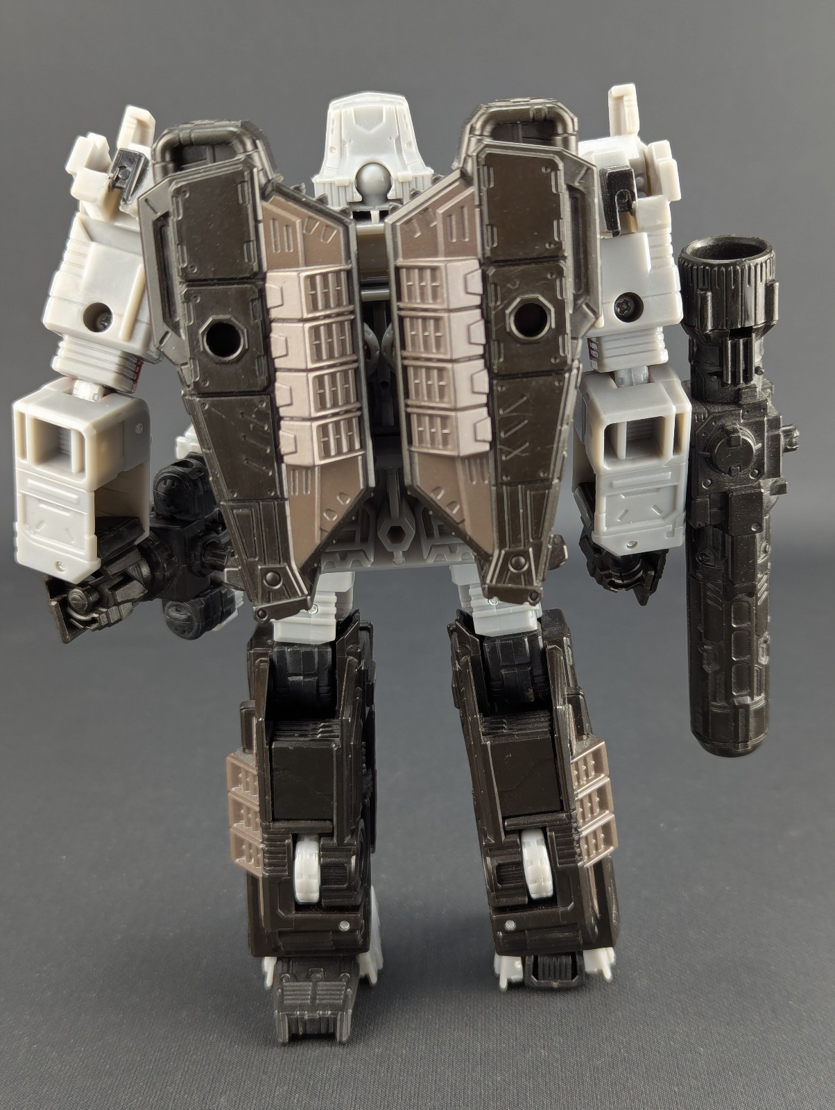 Transformers Siege Megatron complete Hasbro WFC Generations Voyager