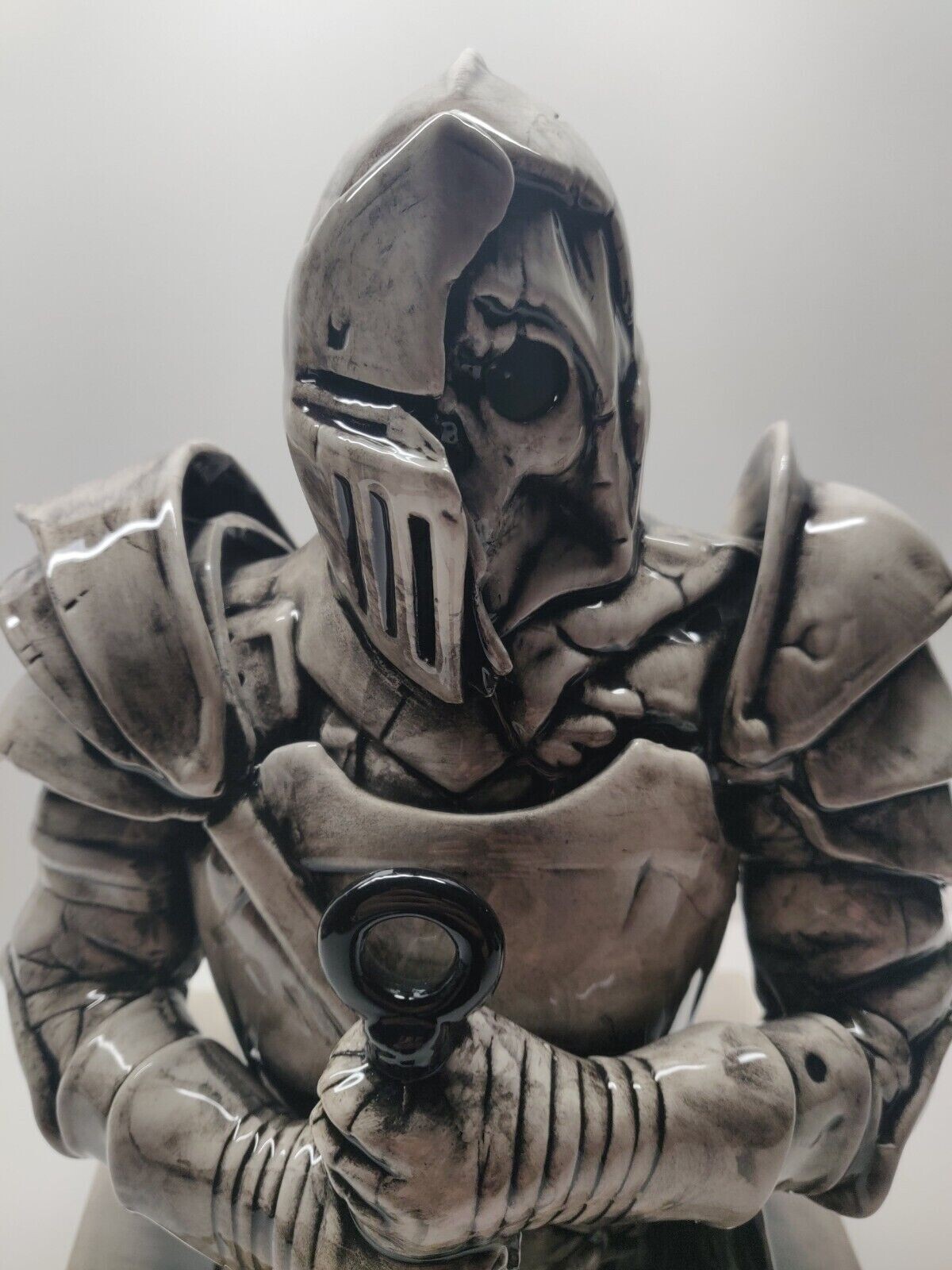 MIGHTY JAXX The Knight (HELL CHAMBER) BY ROB BOWYER Limited Statue IN STOCK