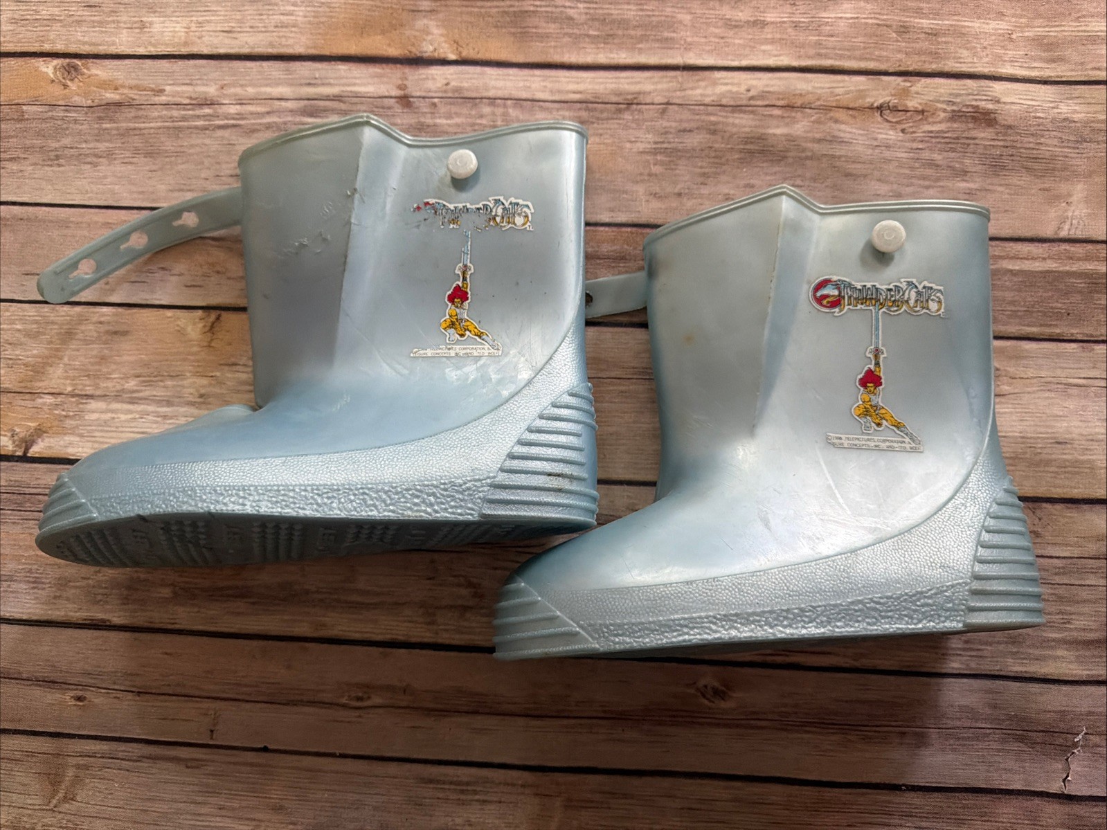 (2) Vintage Thundercats 1986 boots Kids Telepictures Corporation 2 sizes 1 & 13