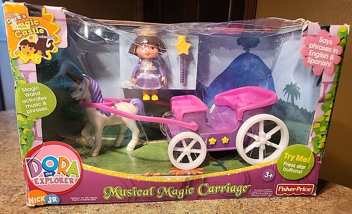 NIB Fisher Price DORA THE EXPLORER Musical Magic Carriage Phrases Figure