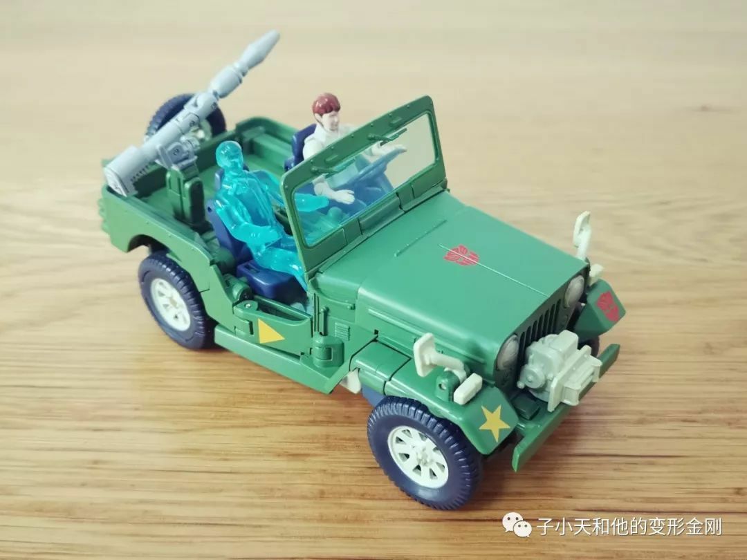 Masterpiece MP47 Cybertron Autobot Scount Hound Willys Jeep CJ-3B