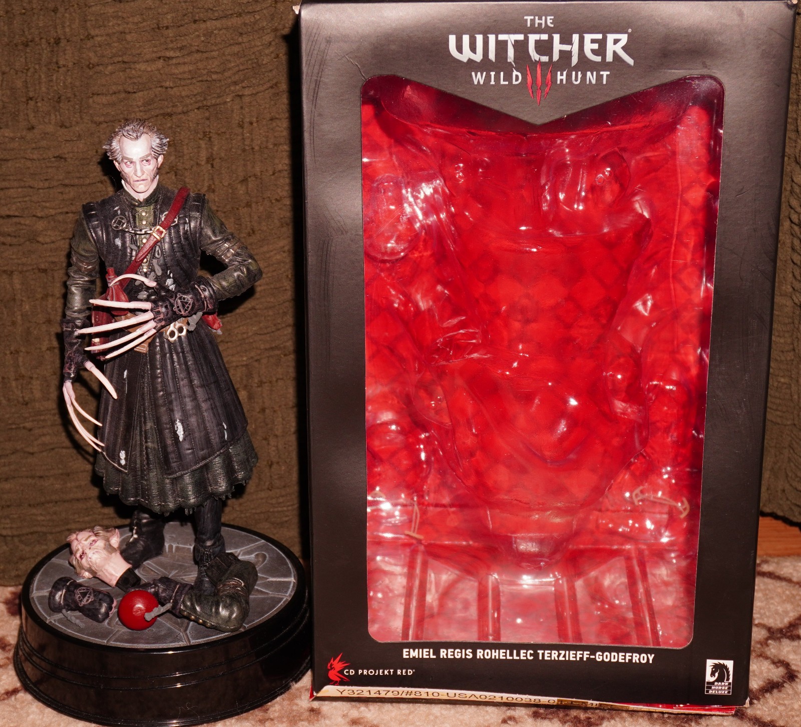 The Witcher 3 – REGIS Vampire Deluxe Figure by Dark Horse