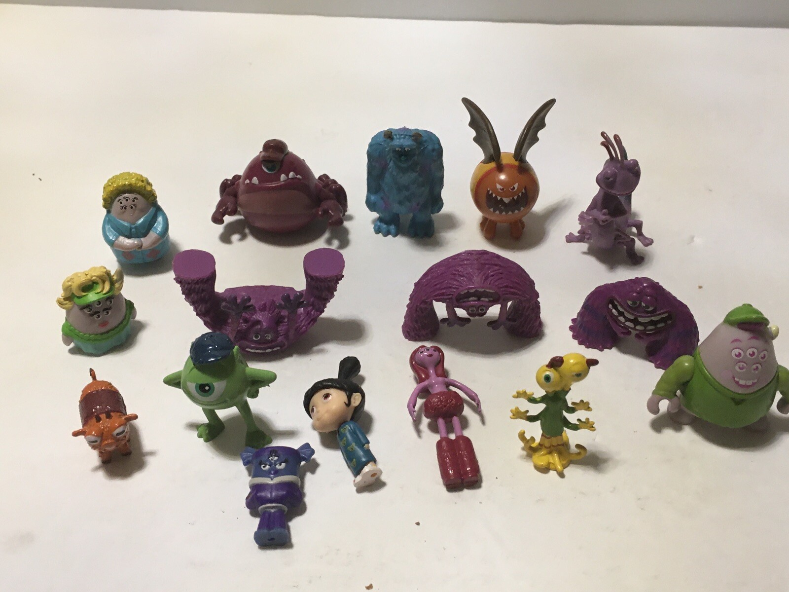 Monsters Inc Mini Figures Lot of 15 Fright Pack 1-2&Prime;