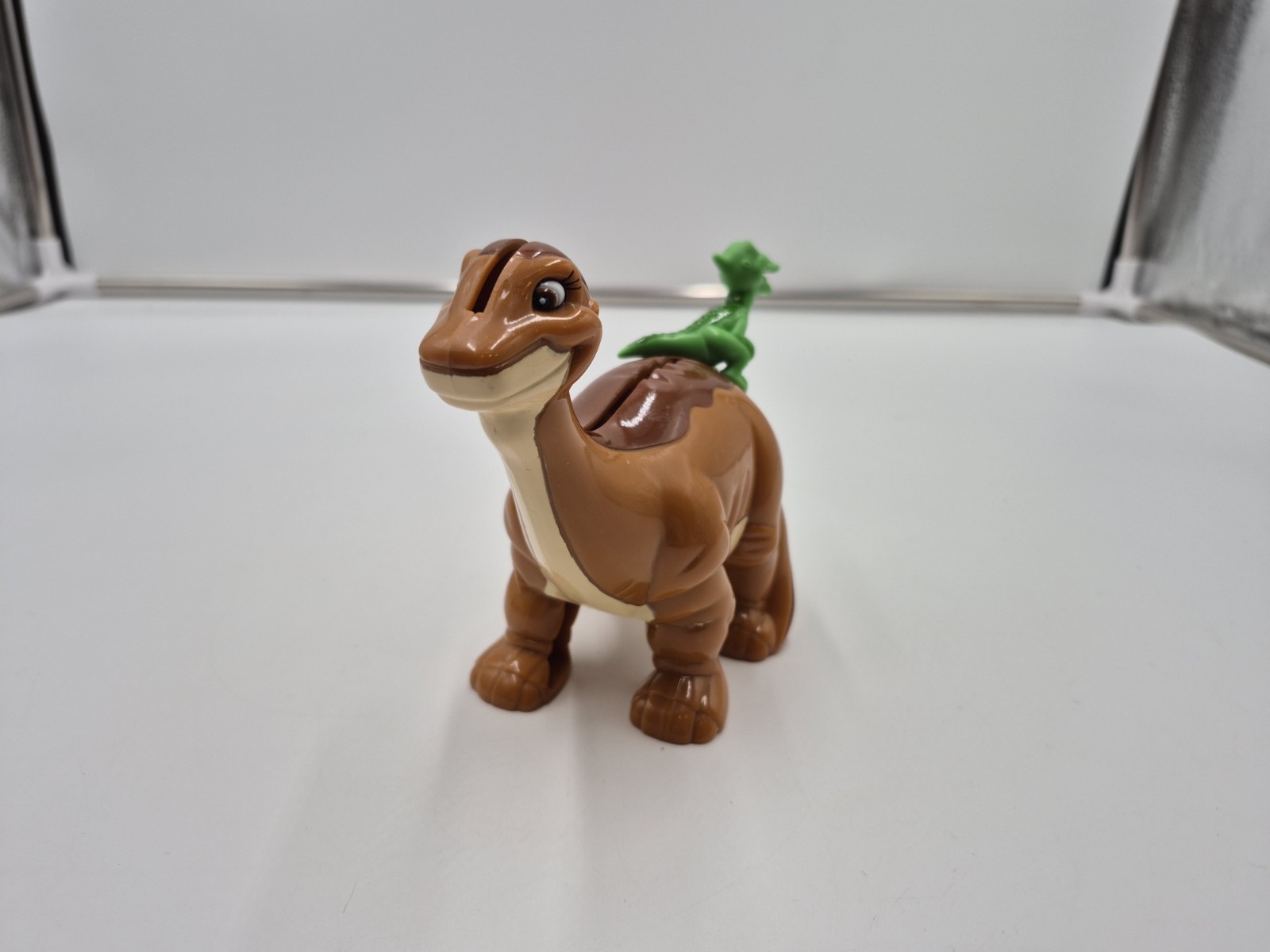 Universal Studios Land Before Time LittleFoot Ducky Piggy Coin Bank Toy VTG