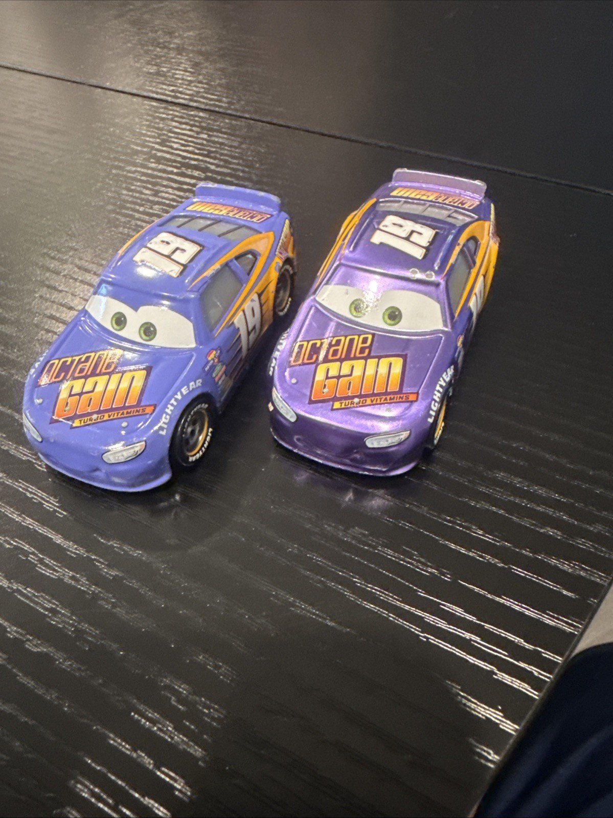 DISNEY PIXAR CARS BOBBY SWIFT LOT OCTANE GAIN, SCAVENGER HUNT METALLIC, REGULAR