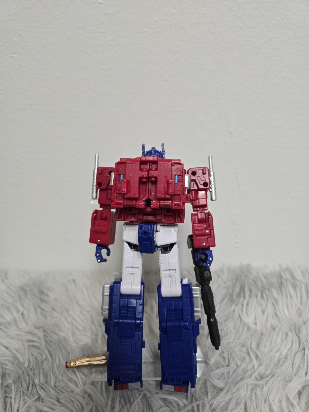 Transformers MTMTE Studio Series 86 Battle Damaged Optimus Prime Leader Class